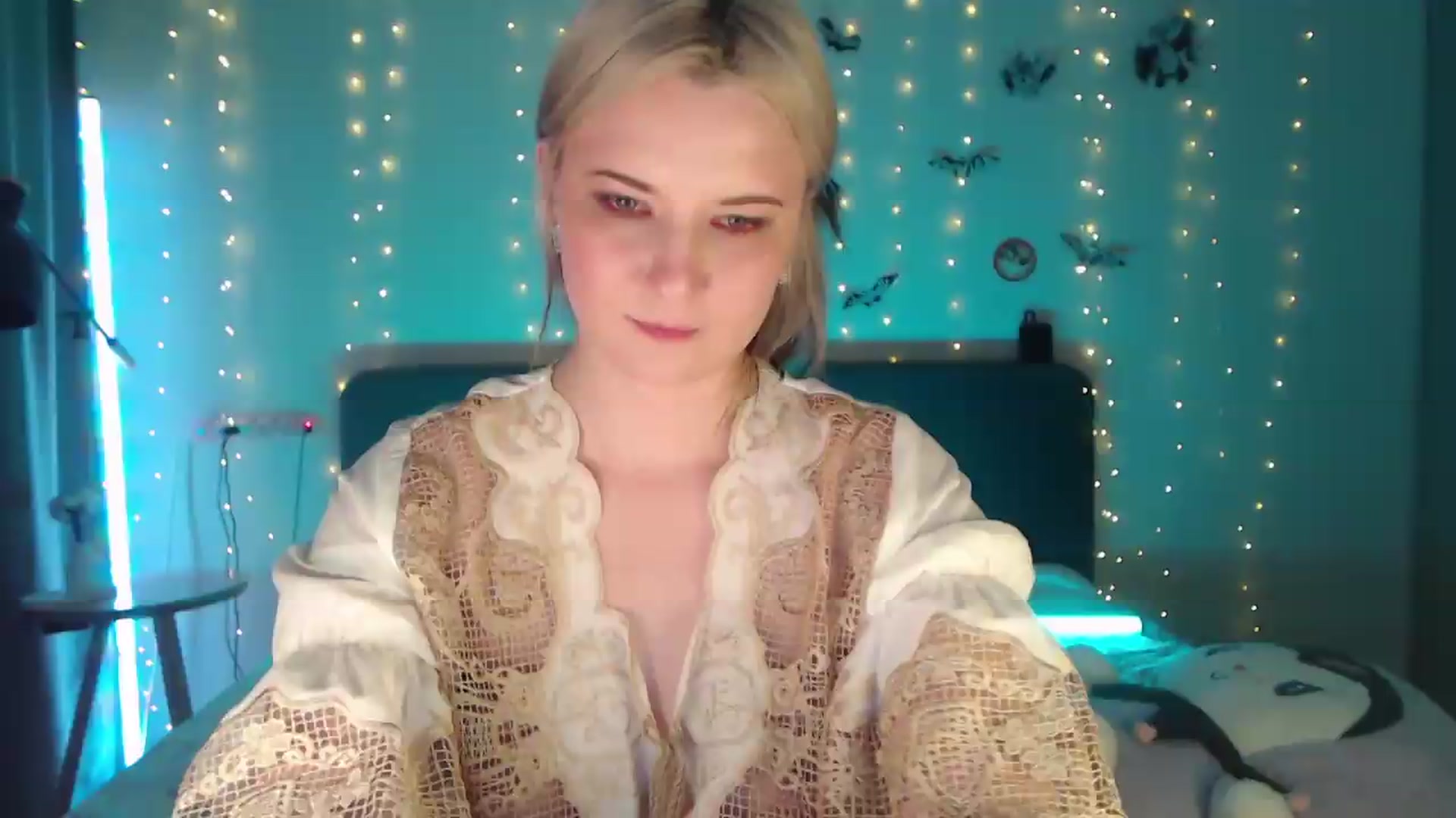 Gallery image thumbnail from Sleepy_AF's myfreecams stream on, 05/31/2026, 18:08 image 19 of 20