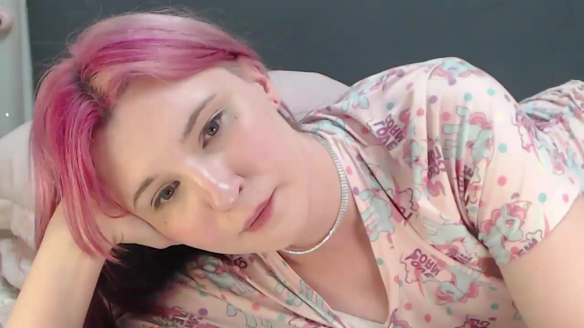 Gallery image thumbnail from Sleepy_AF's myfreecams stream on, 06/18/2026, 19:58 image 2 of 20