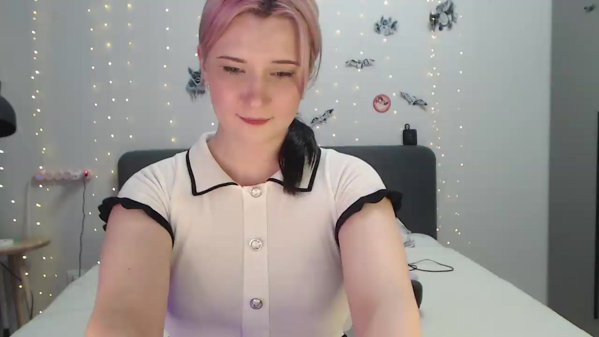 Gallery image thumbnail from Sleepy_AF's myfreecams stream on, 07/04/2026, 12:47 image 6 of 20