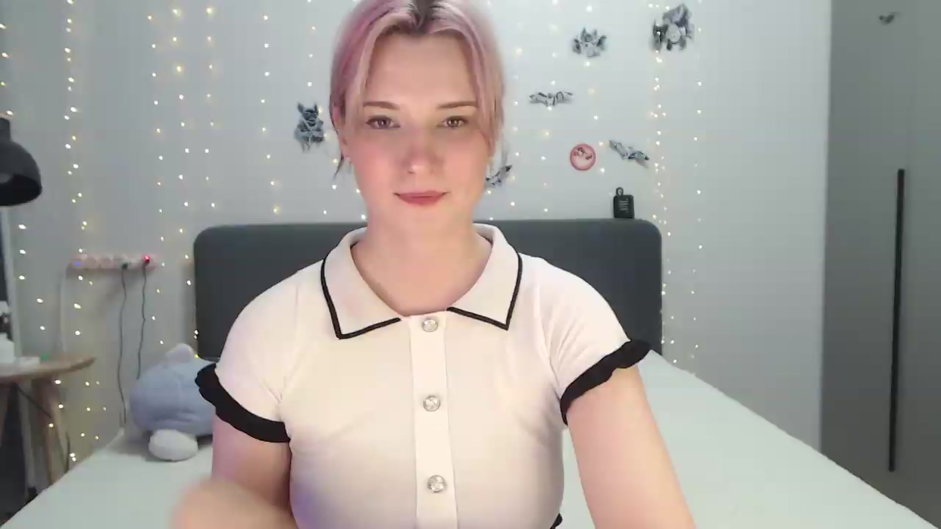 Gallery image thumbnail from Sleepy_AF's myfreecams stream on, 07/04/2026, 15:18 image 6 of 20