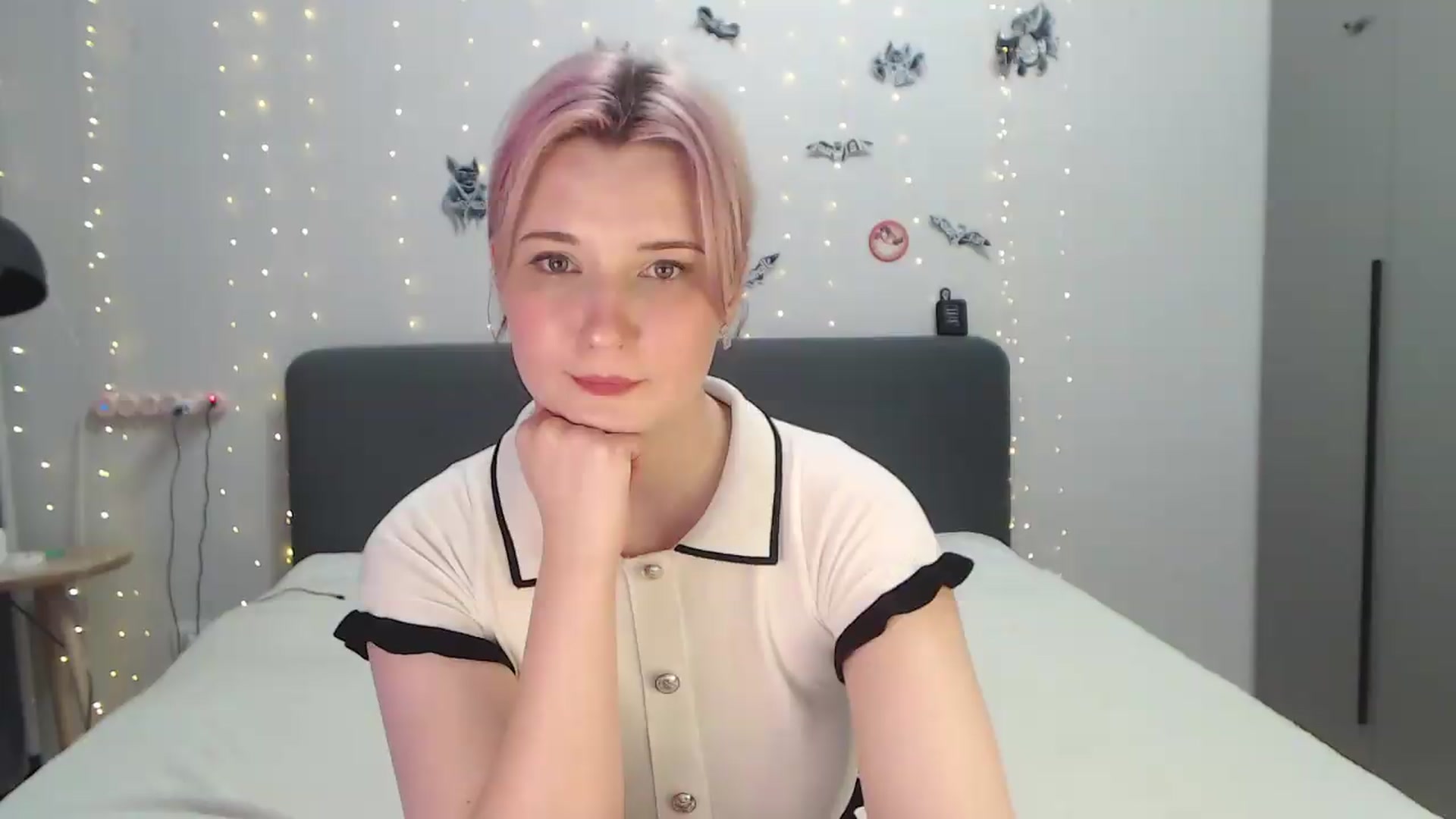 Gallery image thumbnail from Sleepy_AF's myfreecams stream on, 07/04/2026, 15:18 image 11 of 20
