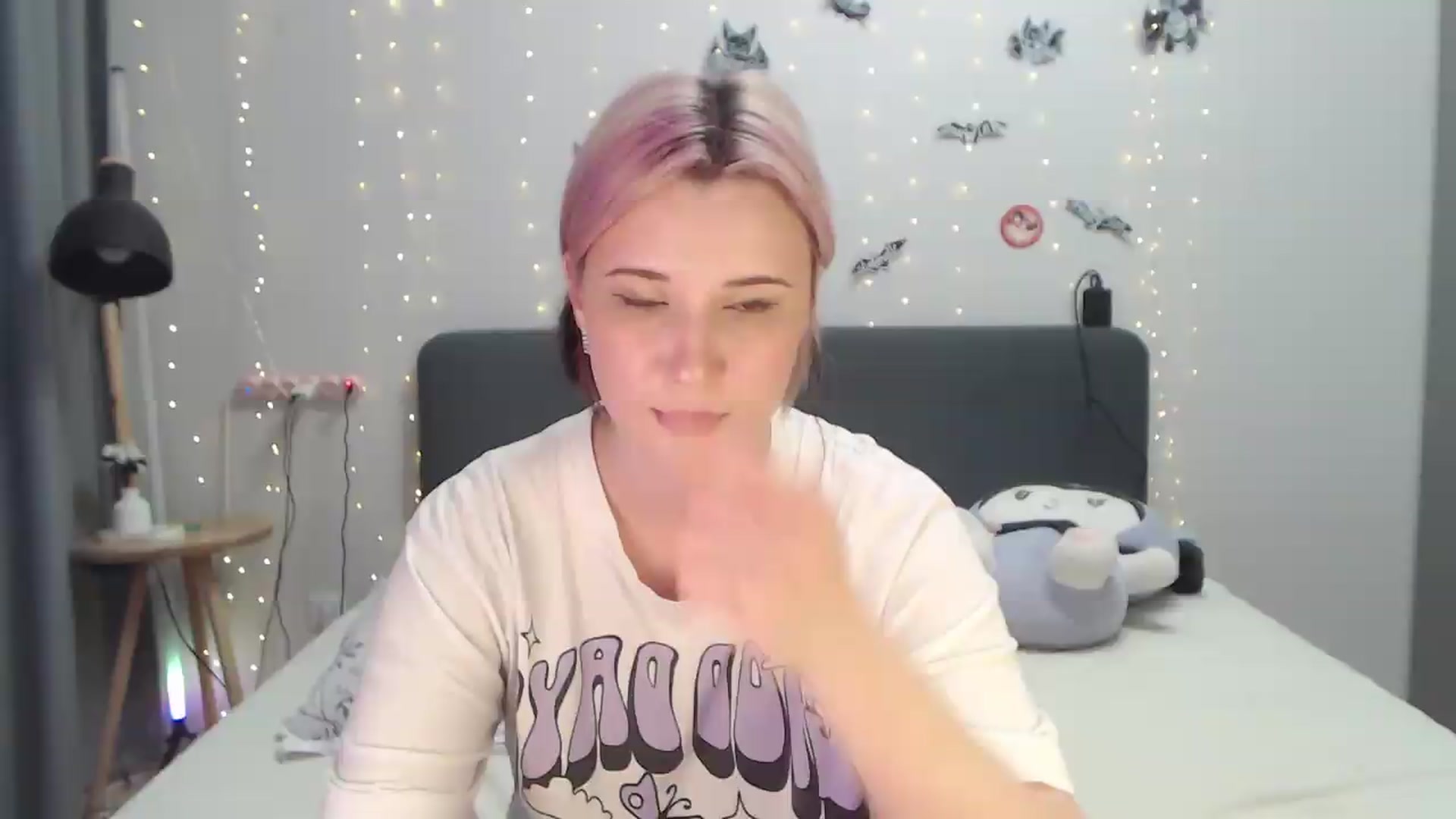 Gallery image thumbnail from Sleepy_AF's myfreecams stream on, 07/05/2026, 19:24 image 13 of 20