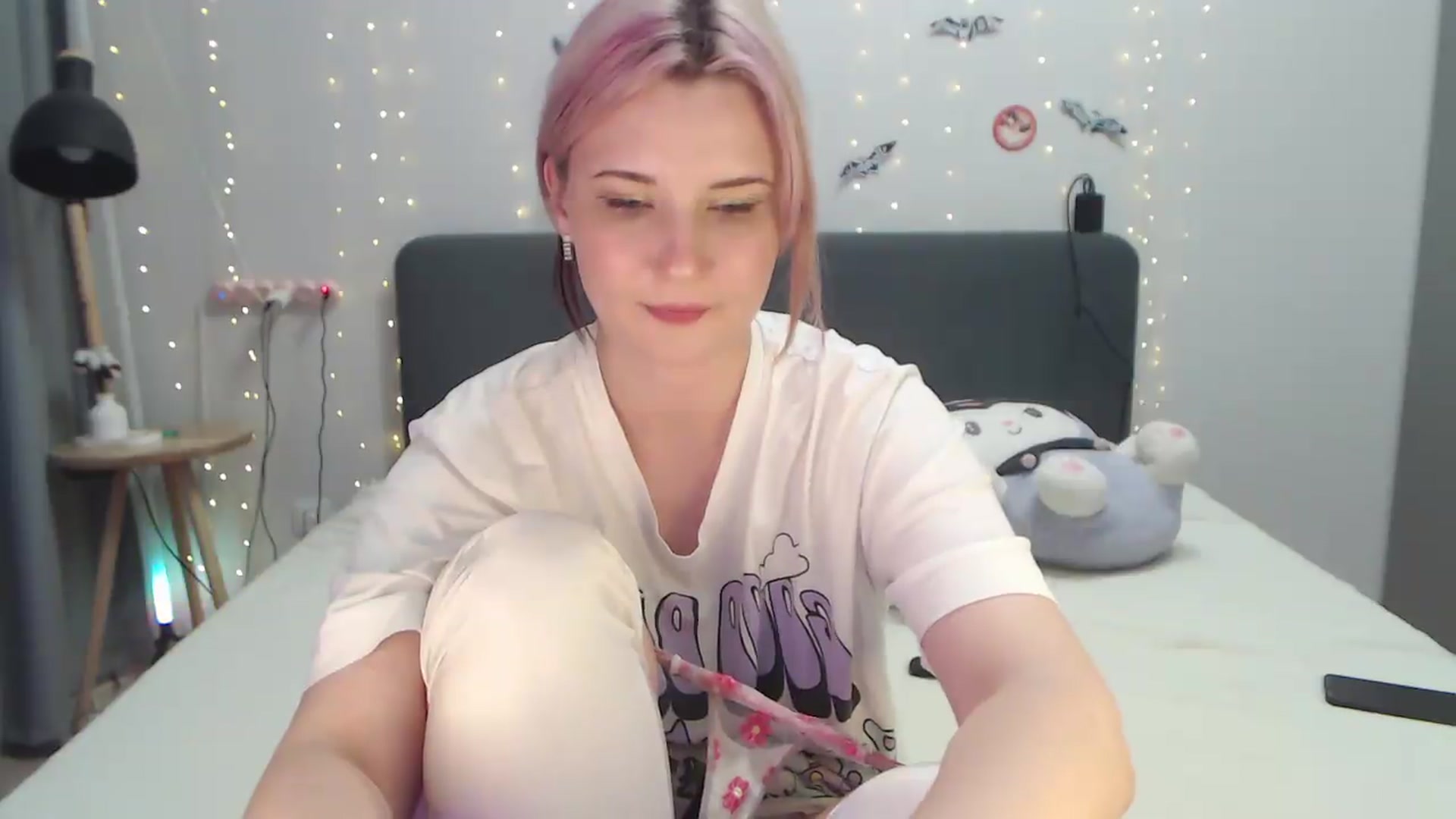 Gallery image thumbnail from Sleepy_AF's myfreecams stream on, 07/05/2026, 21:40 image 4 of 20