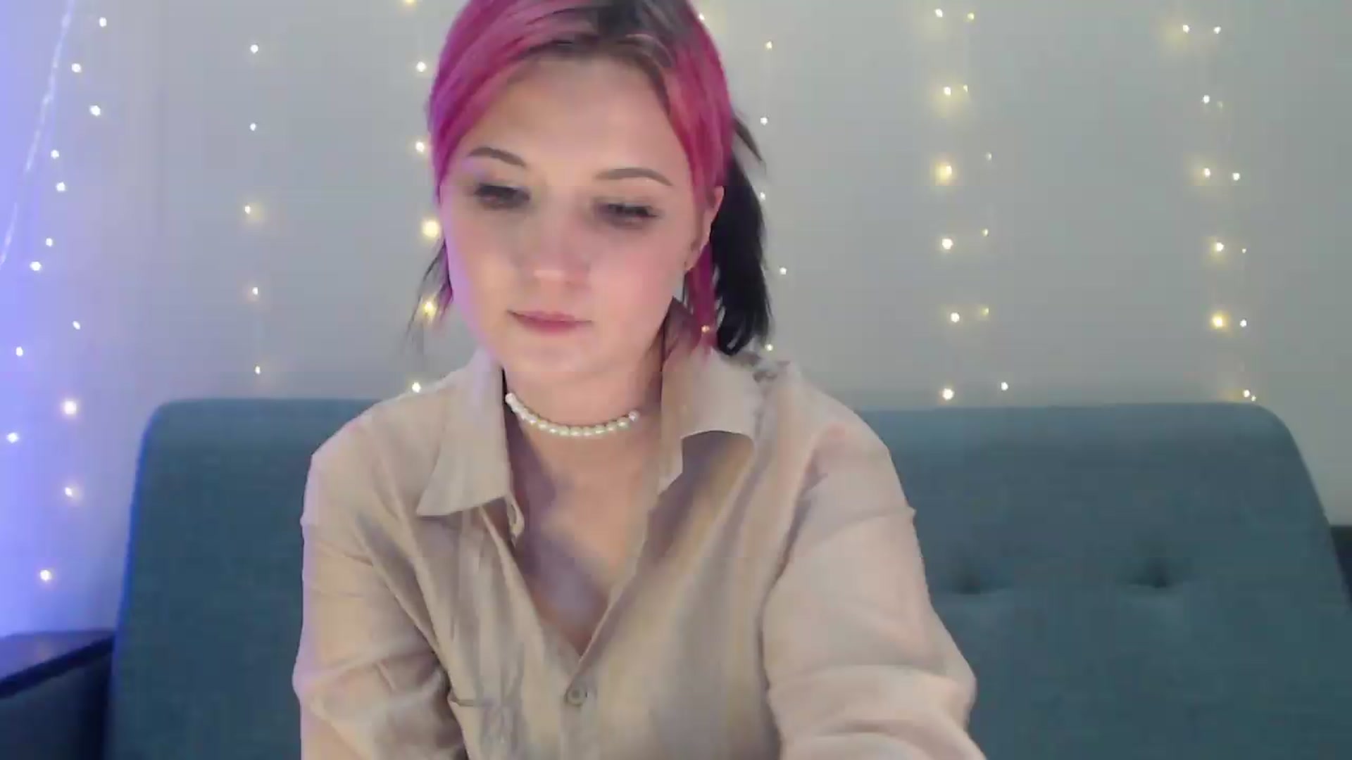 Gallery image thumbnail from Sleepy_AF's myfreecams stream on, 09/04/2026, 21:17 image 1 of 20