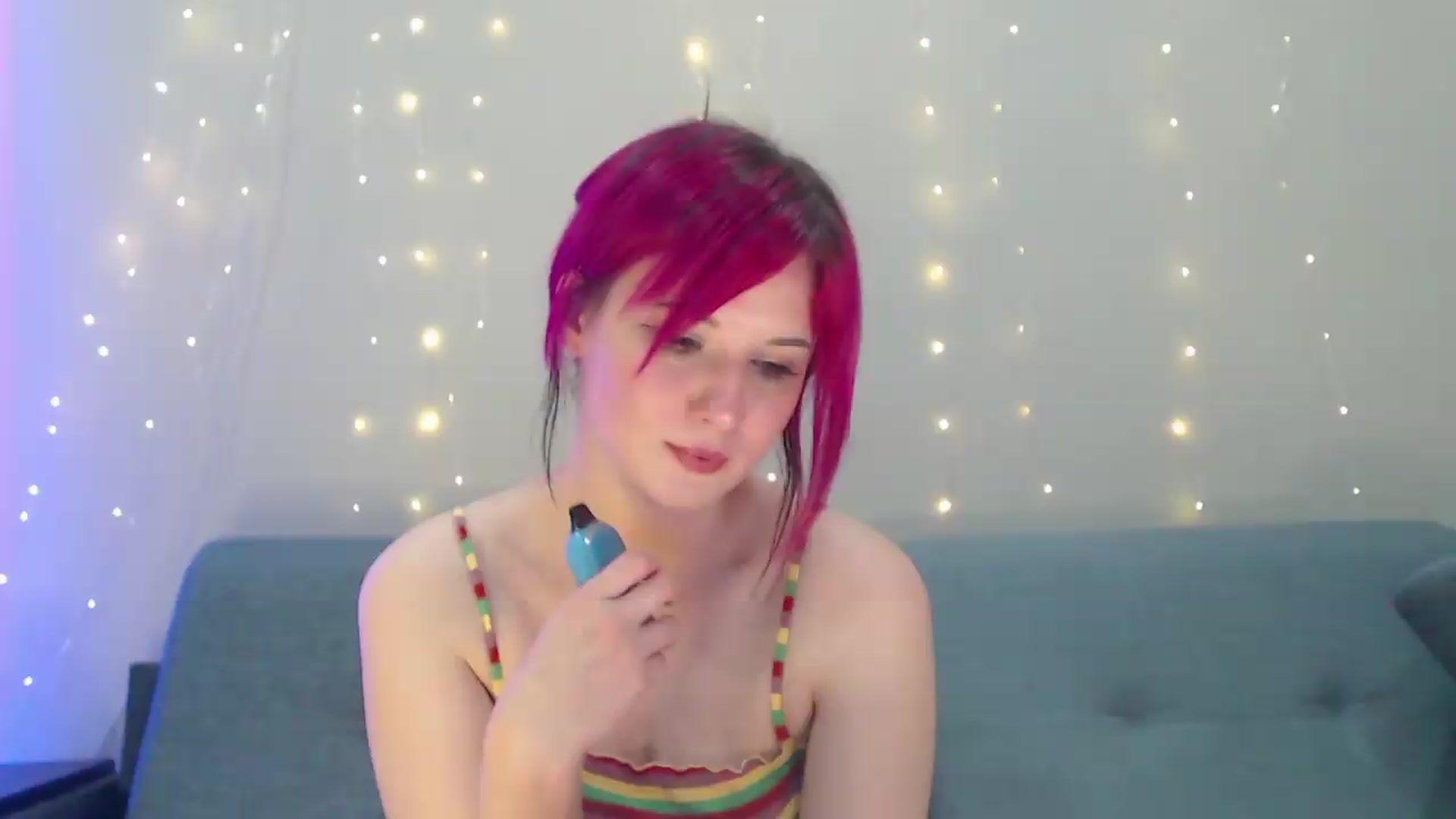 Gallery image thumbnail from Sleepy_AF's myfreecams stream on, 09/12/2026, 17:20 image 15 of 20