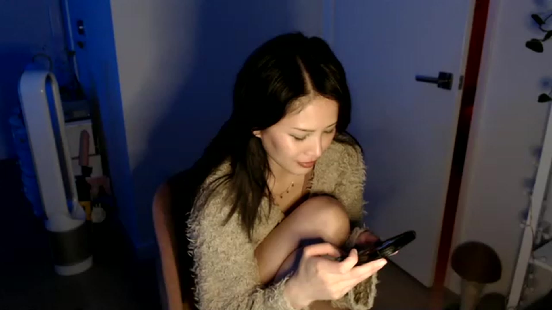 Gallery image thumbnail from Sleepych3w's myfreecams stream on, 01/27/2023, 05:08 image 17 of 20
