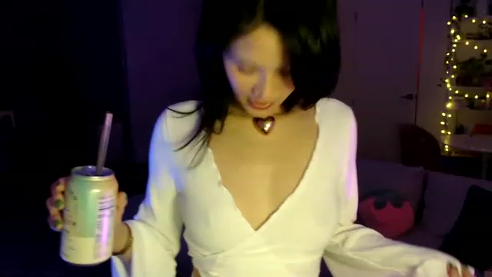 Gallery image thumbnail from Sleepych3w's myfreecams stream on, 02/11/2023, 07:59 image 4 of 20