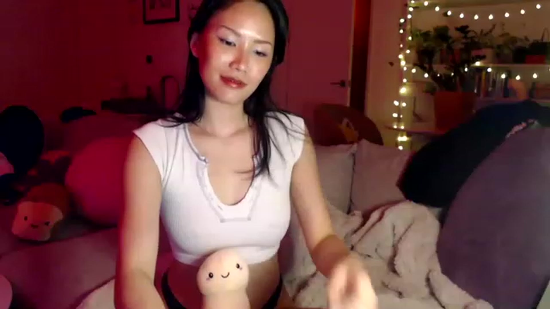 Gallery image thumbnail from Sleepych3w's myfreecams stream on, 02/28/2023, 06:25 image 16 of 20