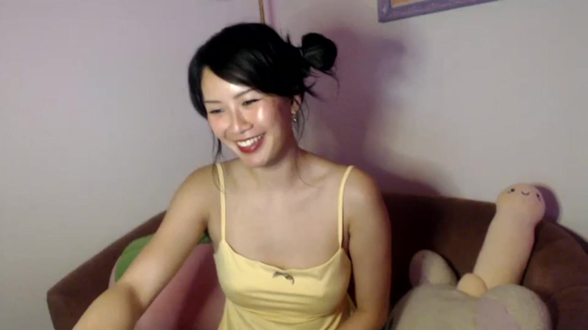 Gallery image thumbnail from Sleepych3w's myfreecams stream on, 11/15/2023, 04:46 image 8 of 20