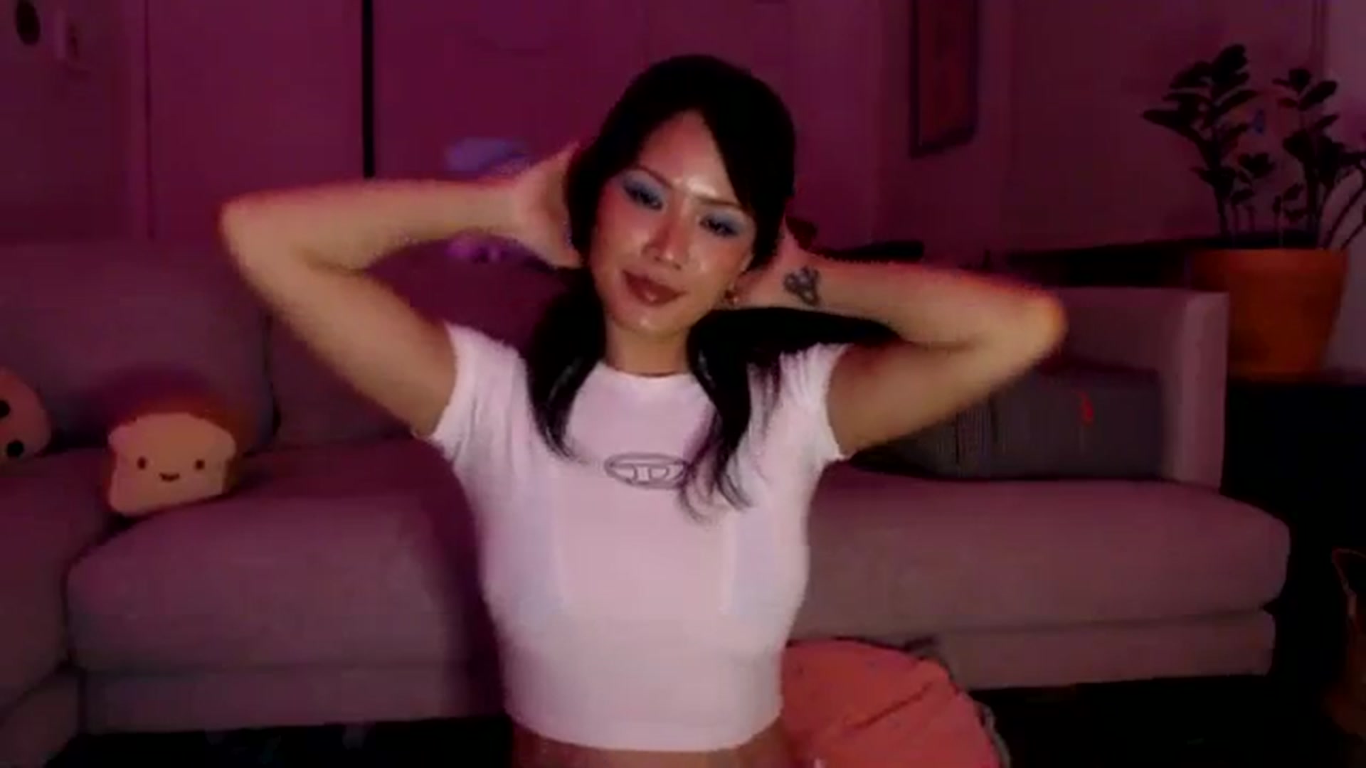 Gallery image thumbnail from Sleepych3w's myfreecams stream on, 04/05/2024, 03:55 image 13 of 20