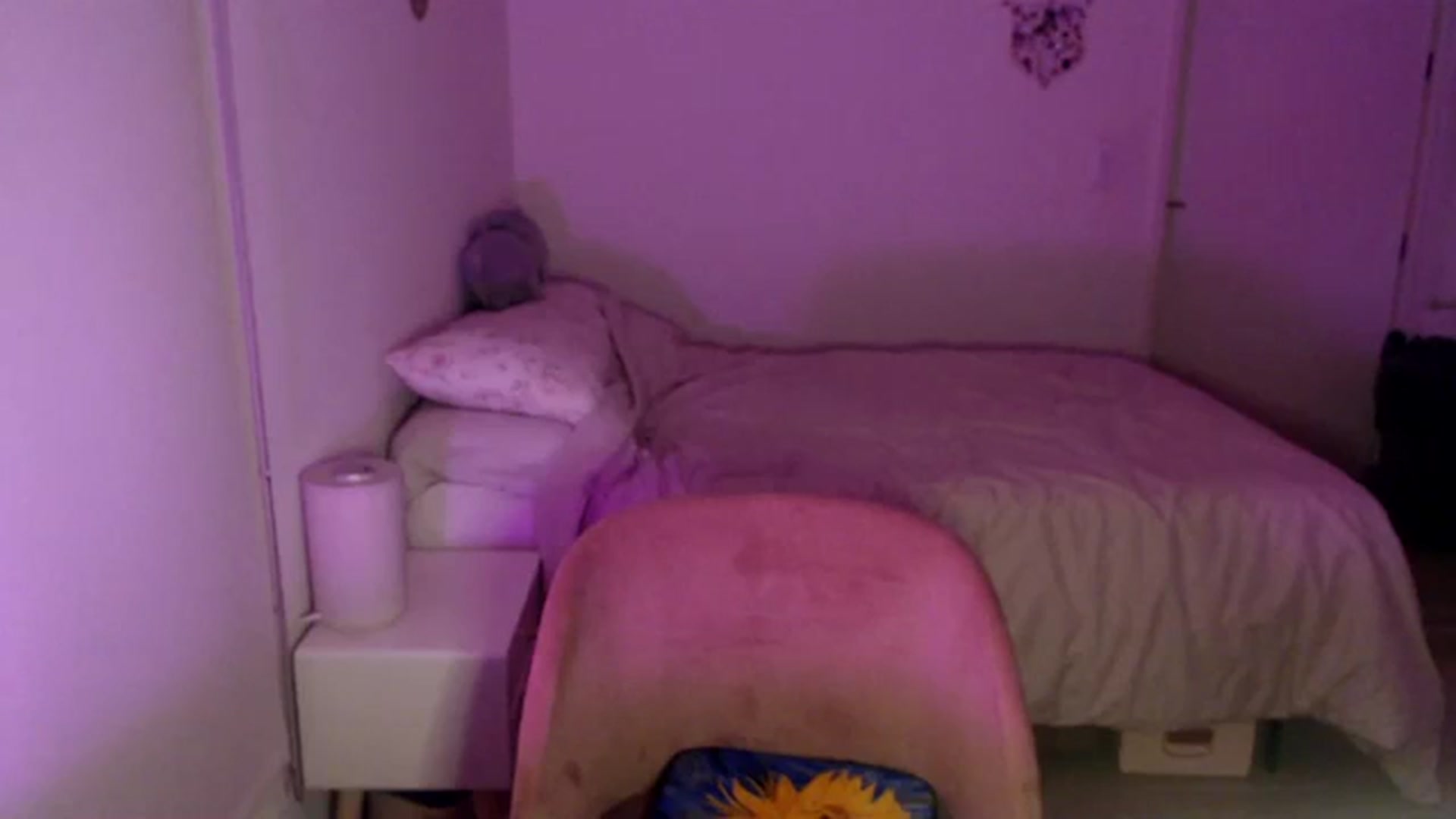 Gallery image thumbnail from Sleepych3w's myfreecams stream on, 04/15/2024, 04:52 image 4 of 20