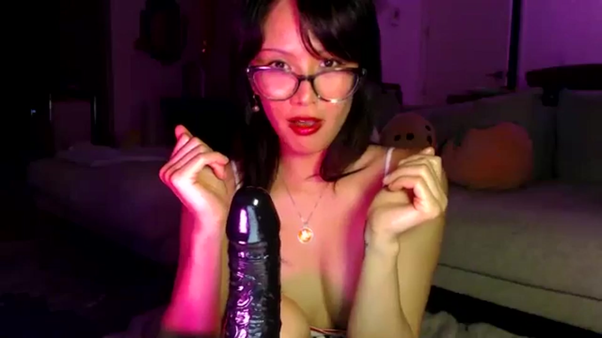 Gallery image thumbnail from Sleepych3w's myfreecams stream on, 06/15/2024, 05:34 image 15 of 20