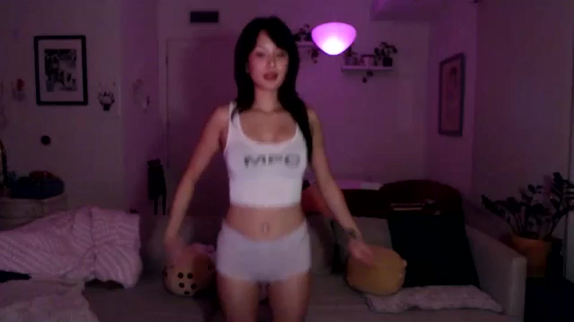 Gallery image thumbnail from Sleepych3w's myfreecams stream on, 08/02/2024, 04:59 image 3 of 20