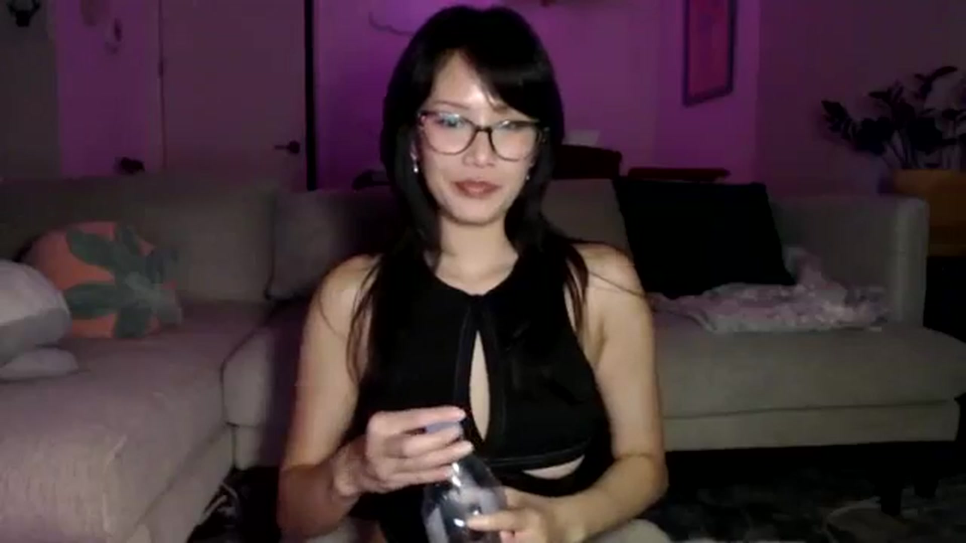 Gallery image thumbnail from Sleepych3w's myfreecams stream on, 08/09/2024, 06:32 image 12 of 20
