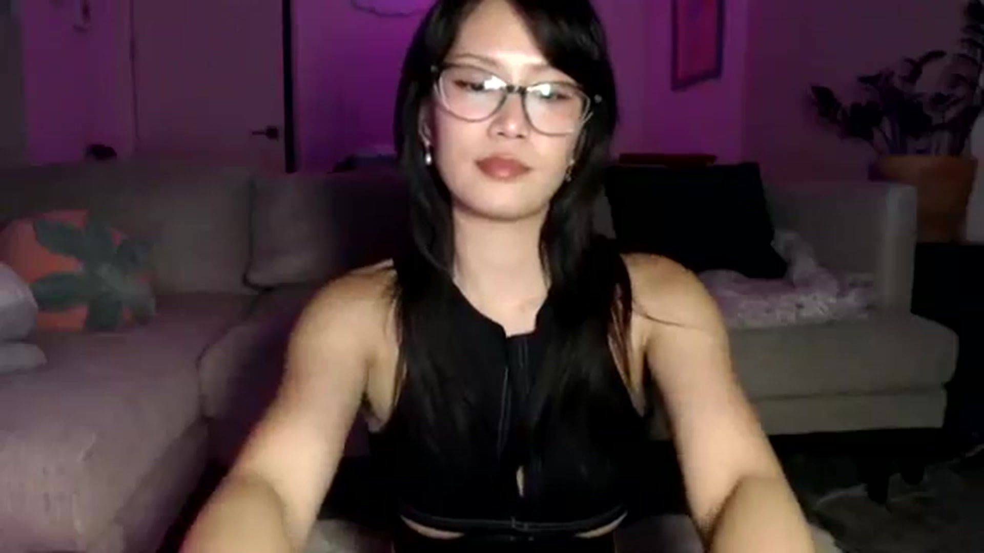 Gallery image thumbnail from Sleepych3w's myfreecams stream on, 08/09/2024, 06:32 image 10 of 20