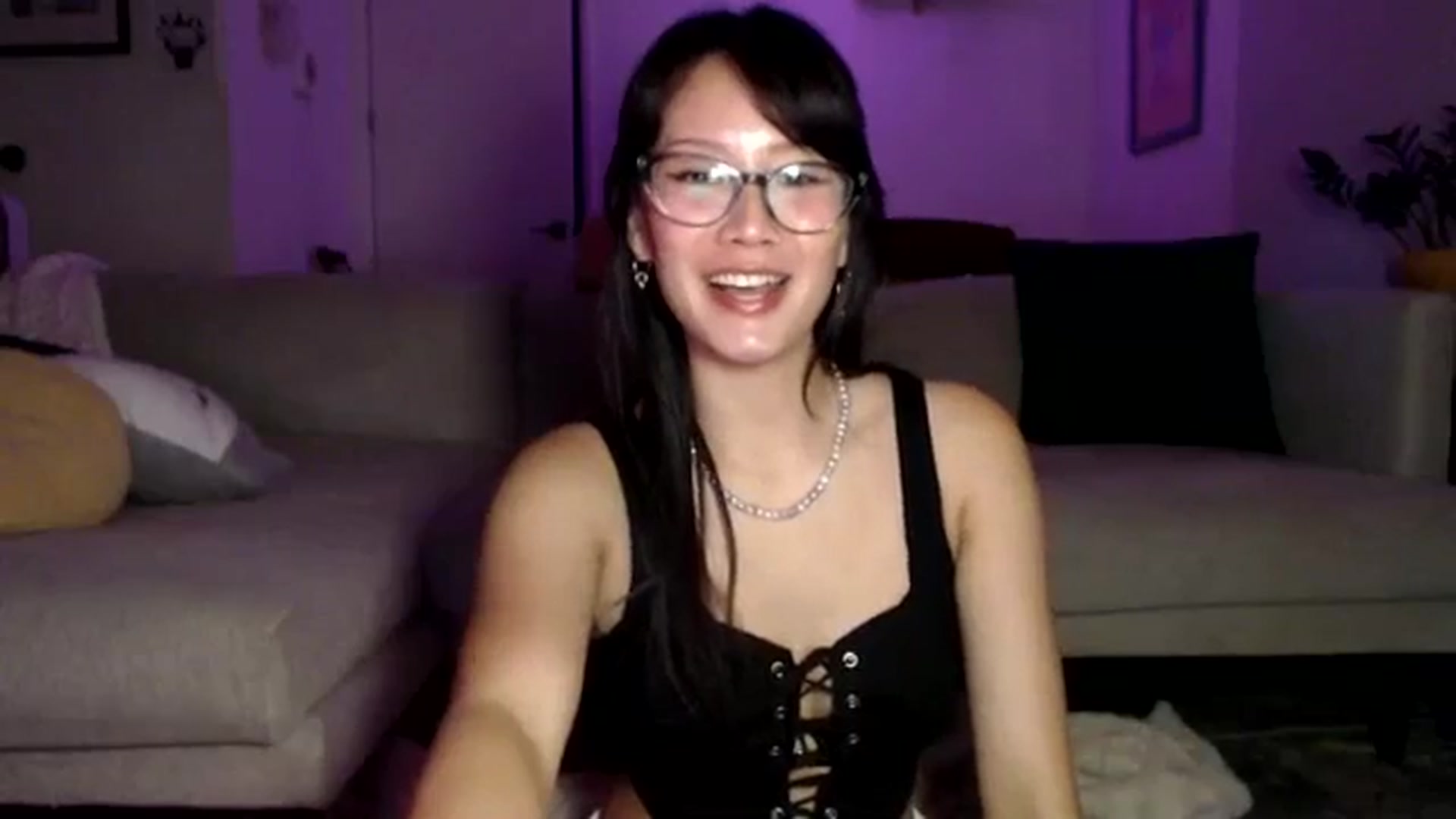 Gallery image thumbnail from Sleepych3w's myfreecams stream on, 08/10/2024, 04:58 image 9 of 20
