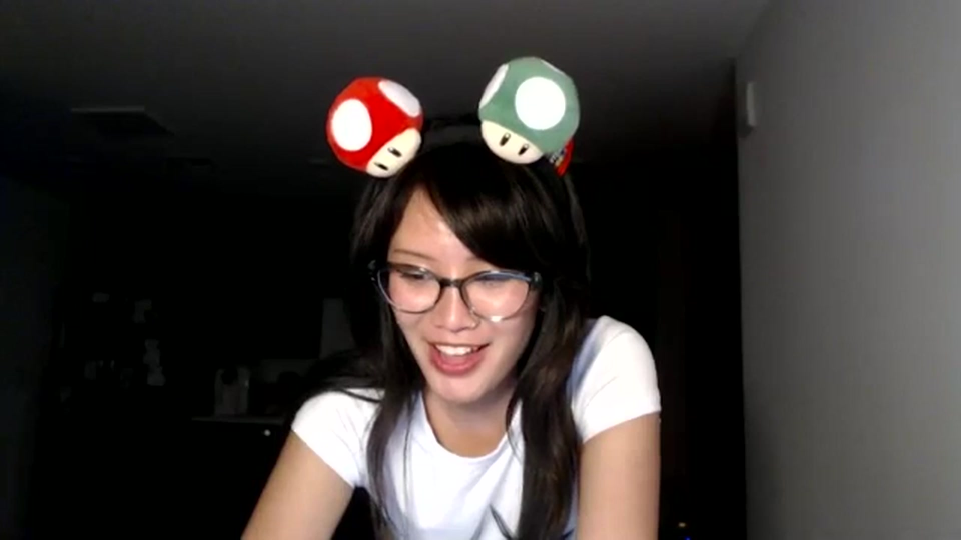 Gallery image thumbnail from Sleepych3w's myfreecams stream on, 08/19/2024, 06:24 image 14 of 20