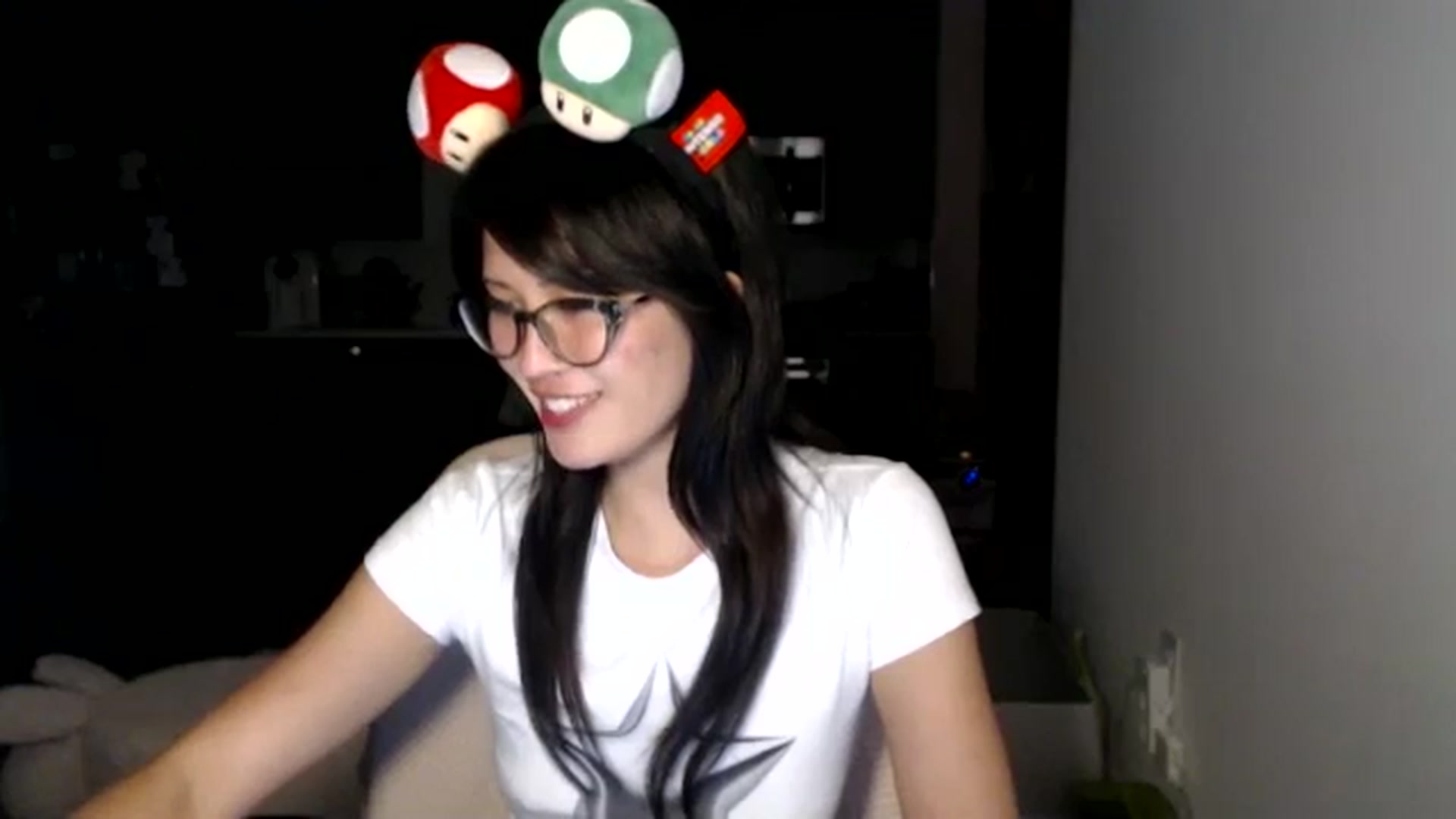 Gallery image thumbnail from Sleepych3w's myfreecams stream on, 08/19/2024, 06:24 image 3 of 20