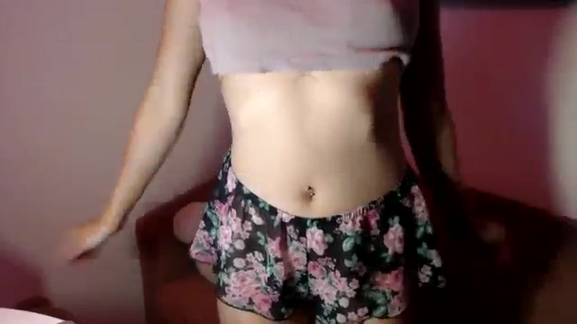 Gallery image thumbnail from Sleepych3w's myfreecams stream on, 08/22/2024, 06:06 image 2 of 20