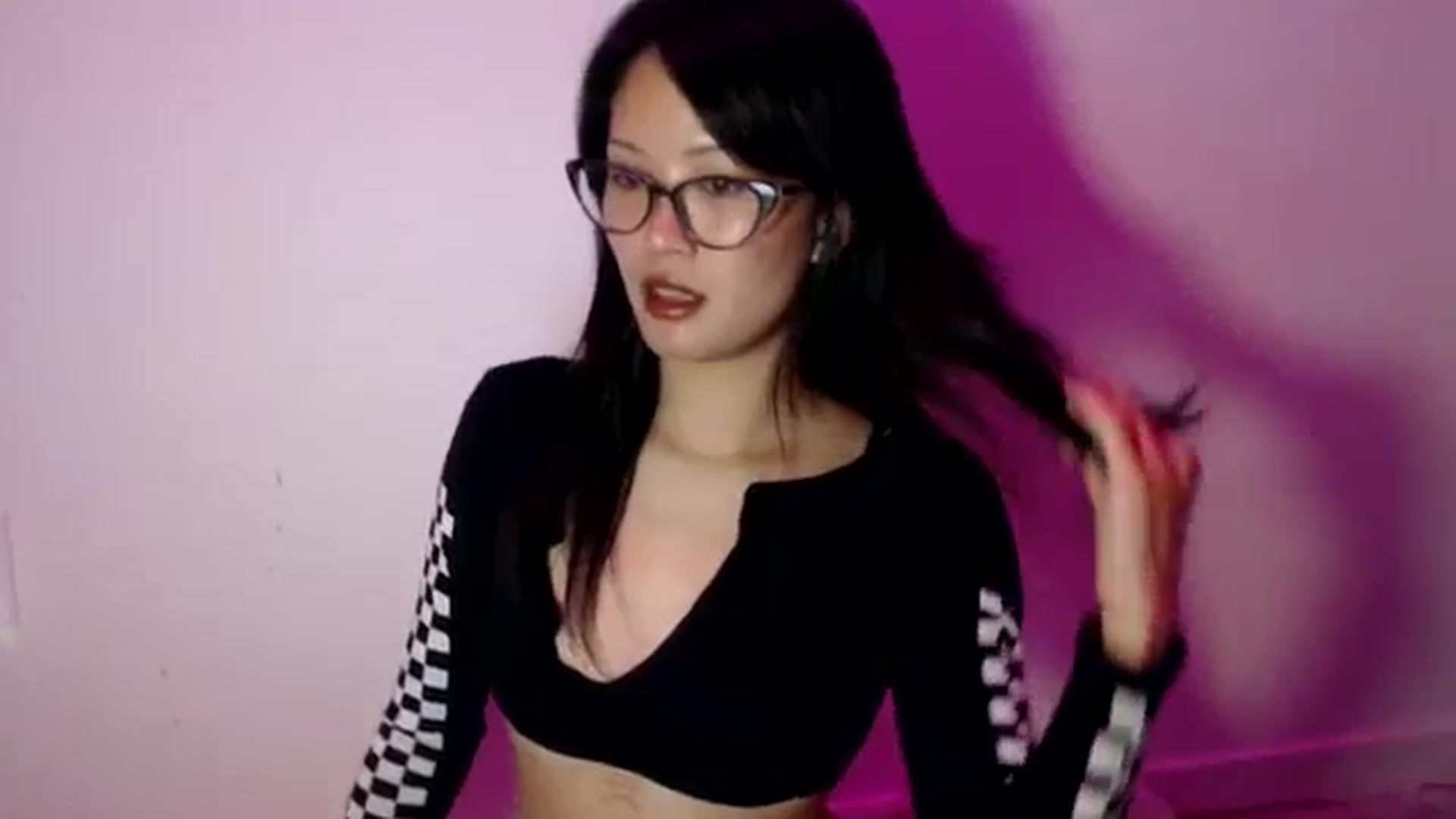 Gallery image thumbnail from Sleepych3w's myfreecams stream on, 09/09/2024, 03:49 image 8 of 20