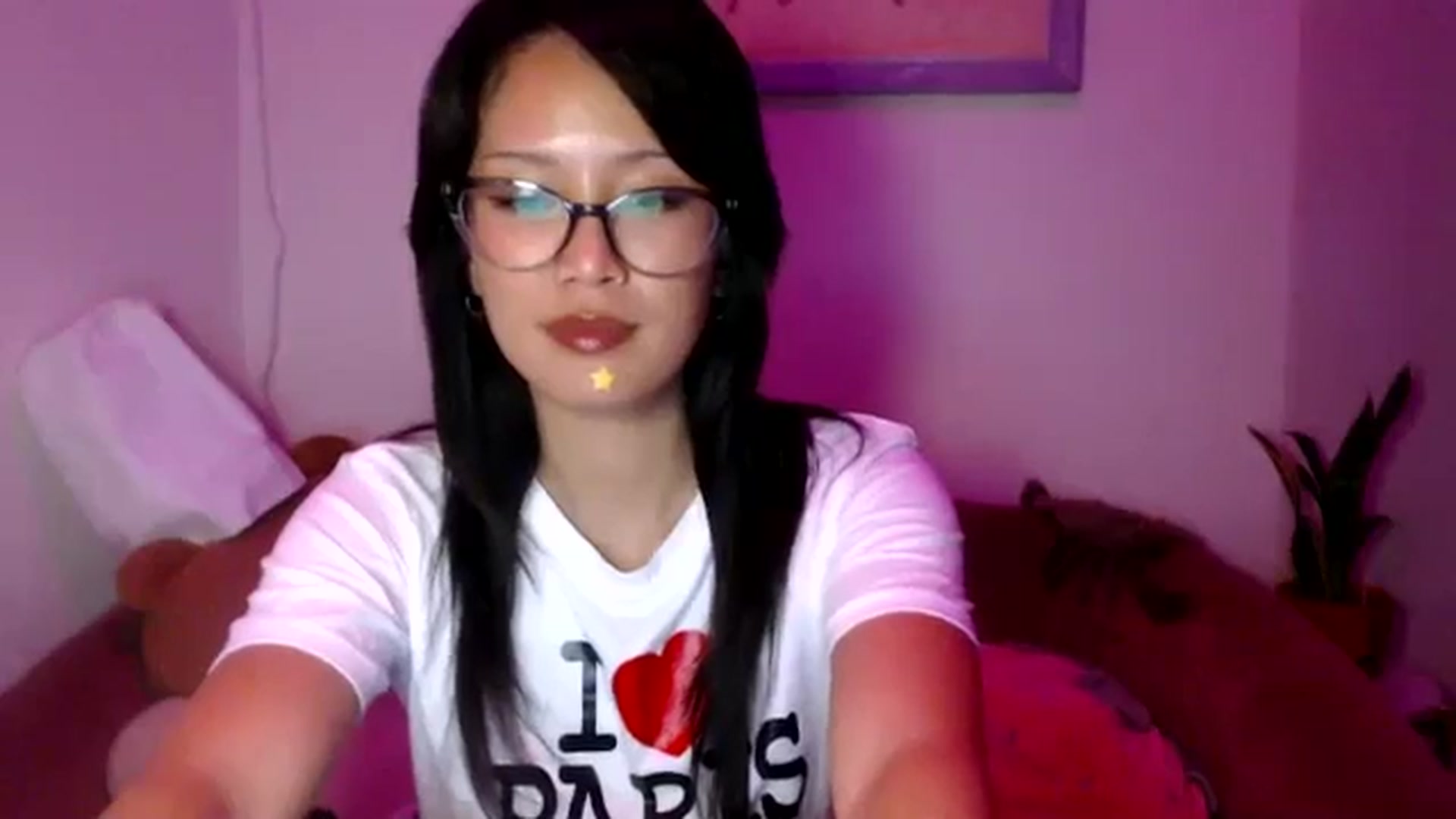 Gallery image thumbnail from Sleepych3w's myfreecams stream on, 09/19/2024, 05:46 image 13 of 20