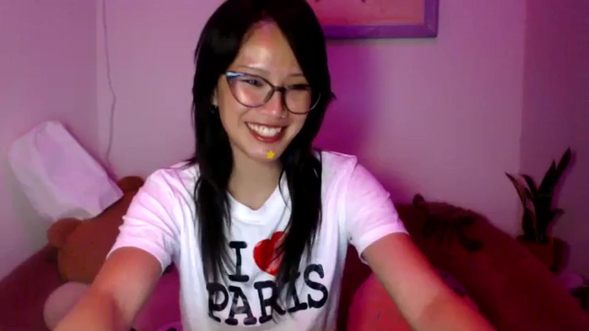 Gallery image thumbnail from Sleepych3w's myfreecams stream on, 09/19/2024, 05:46 image 14 of 20