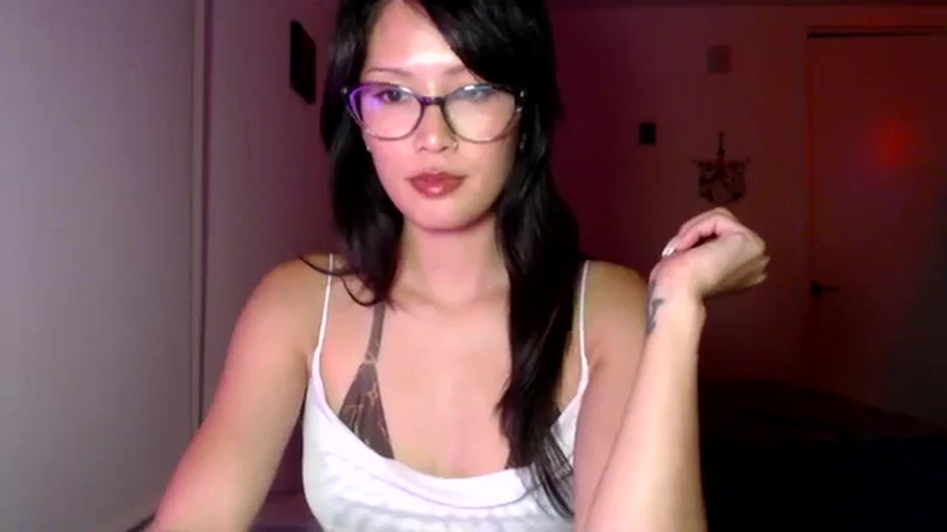 Gallery image thumbnail from Sleepych3w's myfreecams stream on, 09/26/2024, 05:33 image 11 of 20