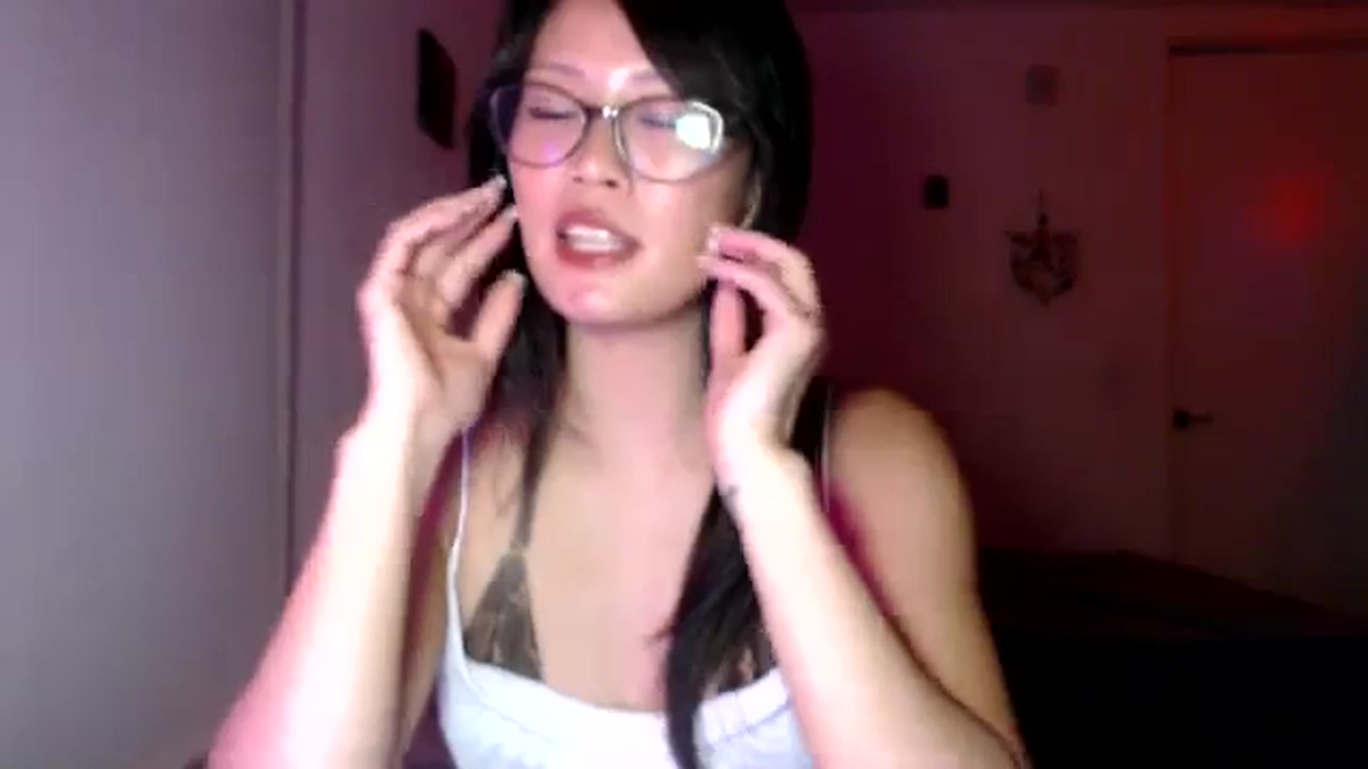 Gallery image thumbnail from Sleepych3w's myfreecams stream on, 09/26/2024, 05:33 image 14 of 20