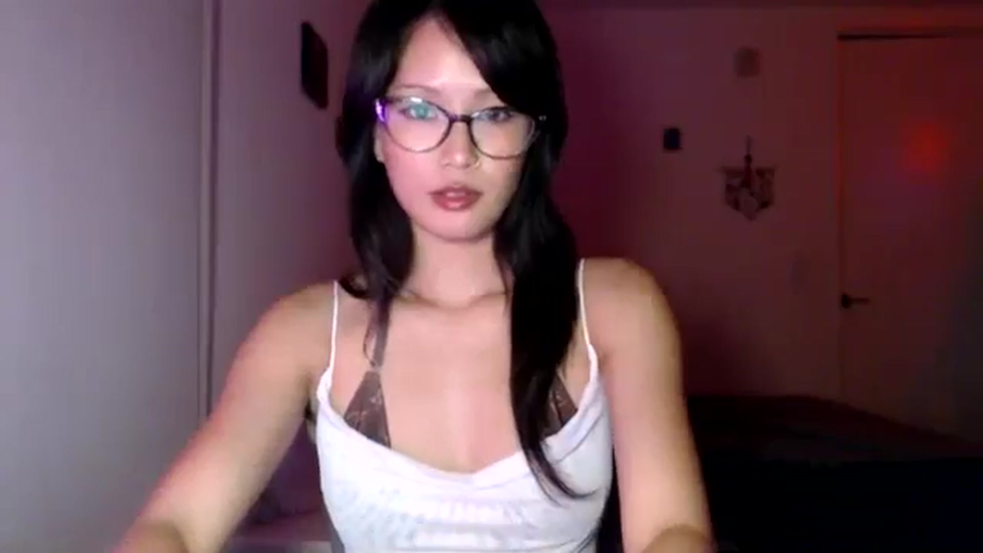 Gallery image thumbnail from Sleepych3w's myfreecams stream on, 09/26/2024, 05:33 image 12 of 20
