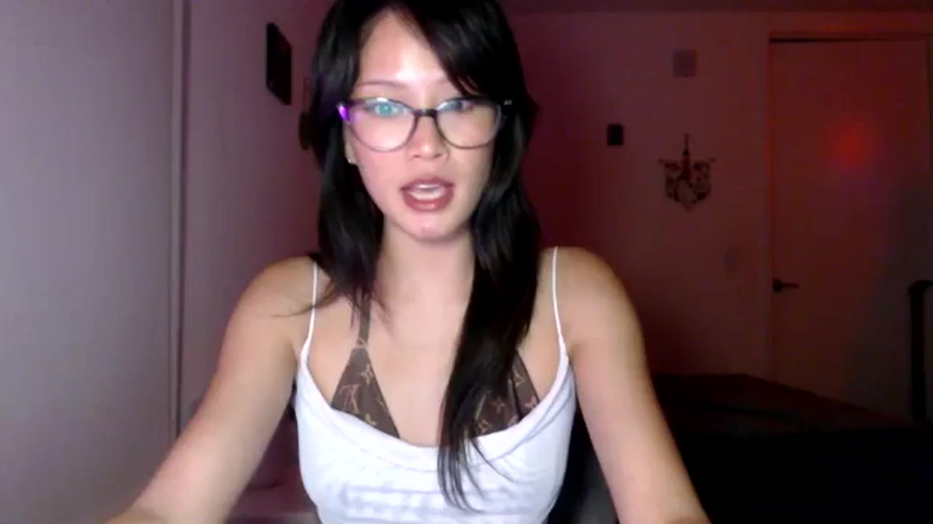 Gallery image thumbnail from Sleepych3w's myfreecams stream on, 09/26/2024, 05:33 image 3 of 20