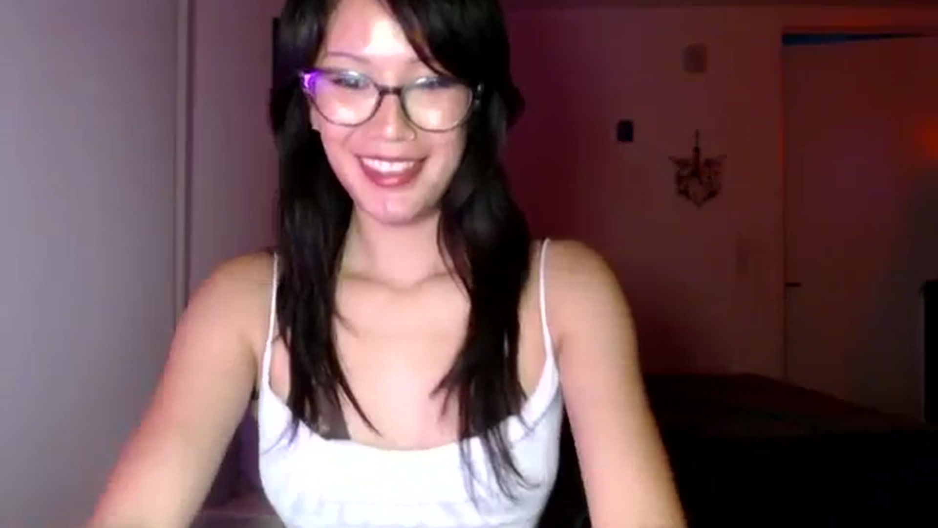 Gallery image thumbnail from Sleepych3w's myfreecams stream on, 09/26/2024, 05:33 image 17 of 20