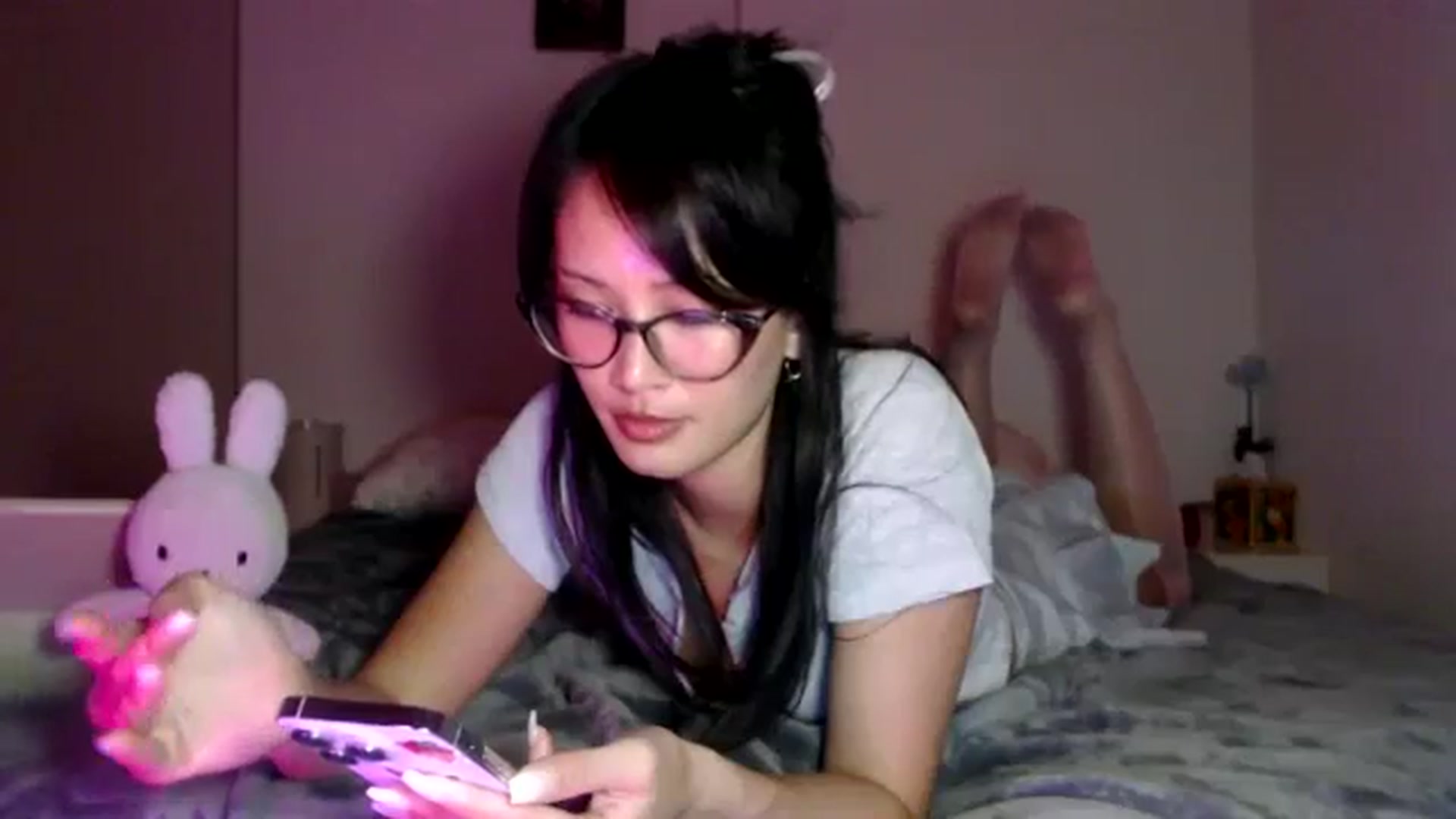 Gallery image thumbnail from Sleepych3w's myfreecams stream on, 09/27/2024, 06:30 image 14 of 20