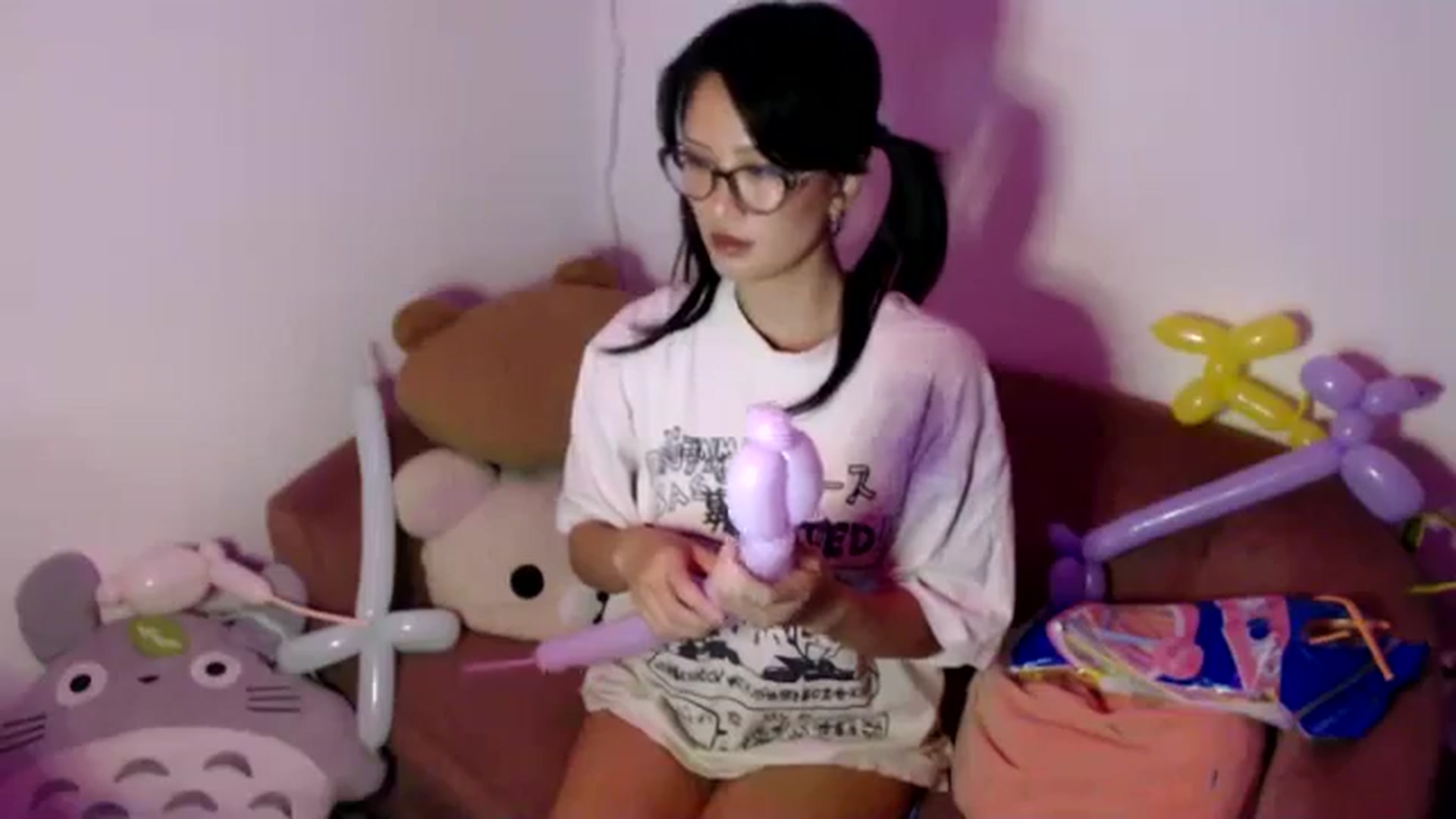 Gallery image thumbnail from Sleepych3w's myfreecams stream on, 09/30/2024, 04:57 image 16 of 20