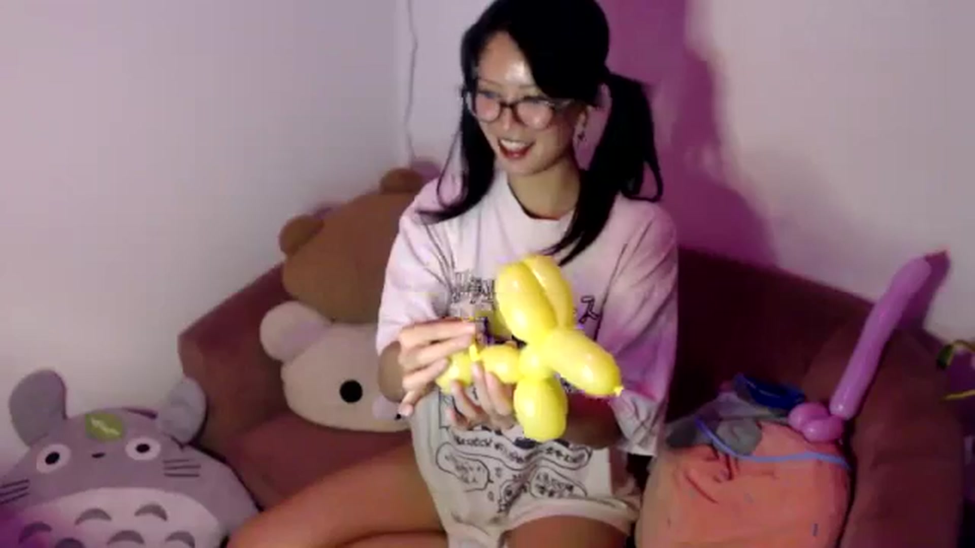 Gallery image thumbnail from Sleepych3w's myfreecams stream on, 09/30/2024, 04:57 image 2 of 20