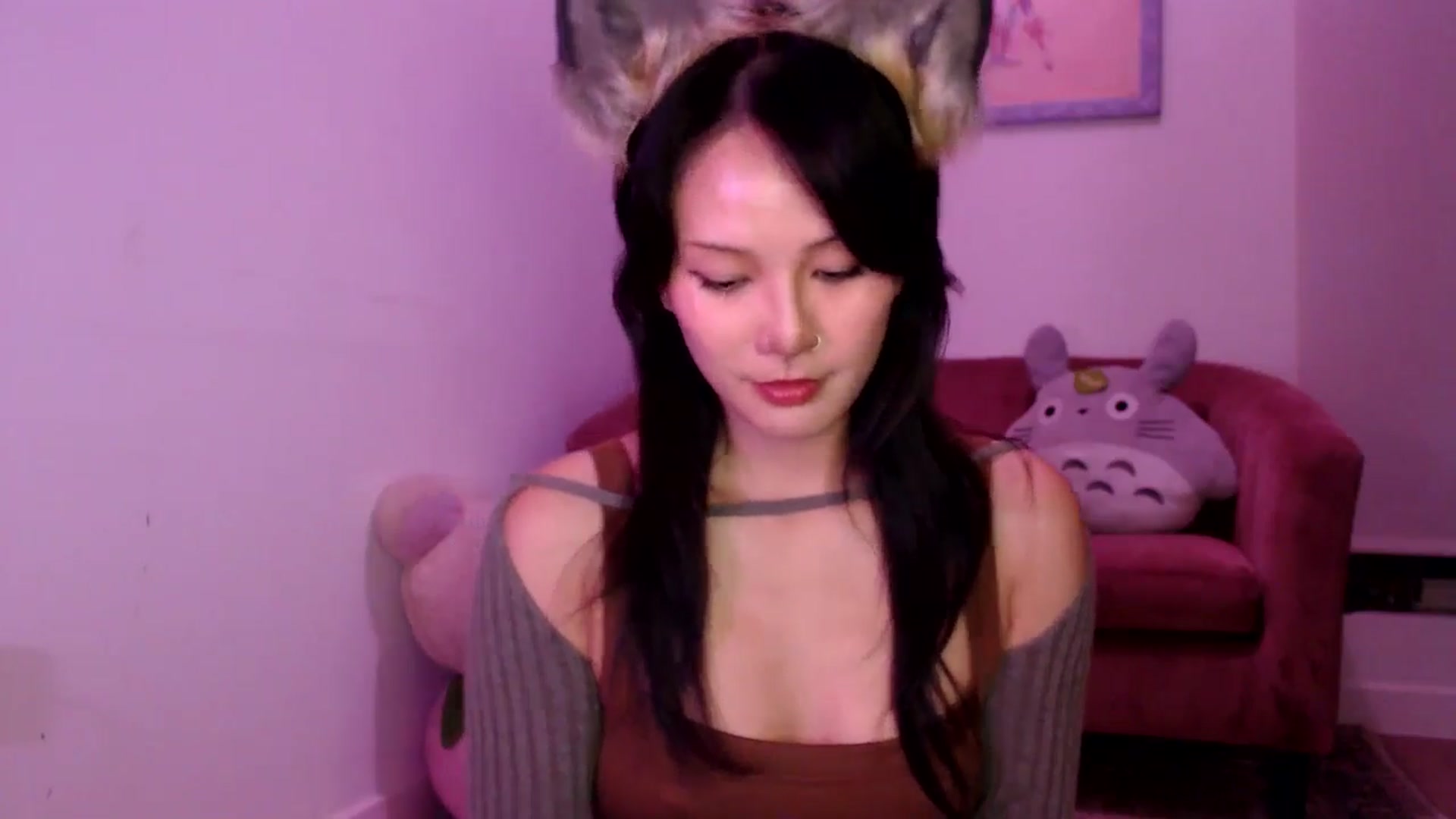 Gallery image thumbnail from Sleepych3w's myfreecams stream on, 10/14/2024, 04:44 image 15 of 20