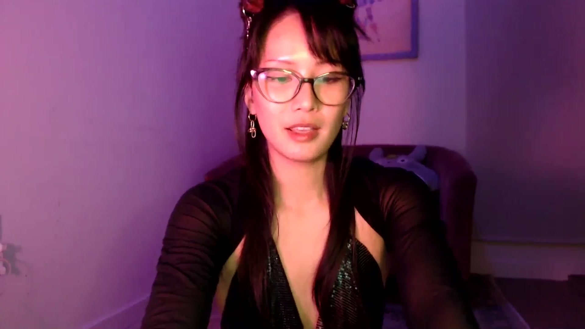 Gallery image thumbnail from Sleepych3w's myfreecams stream on, 10/18/2024, 05:42 image 6 of 20