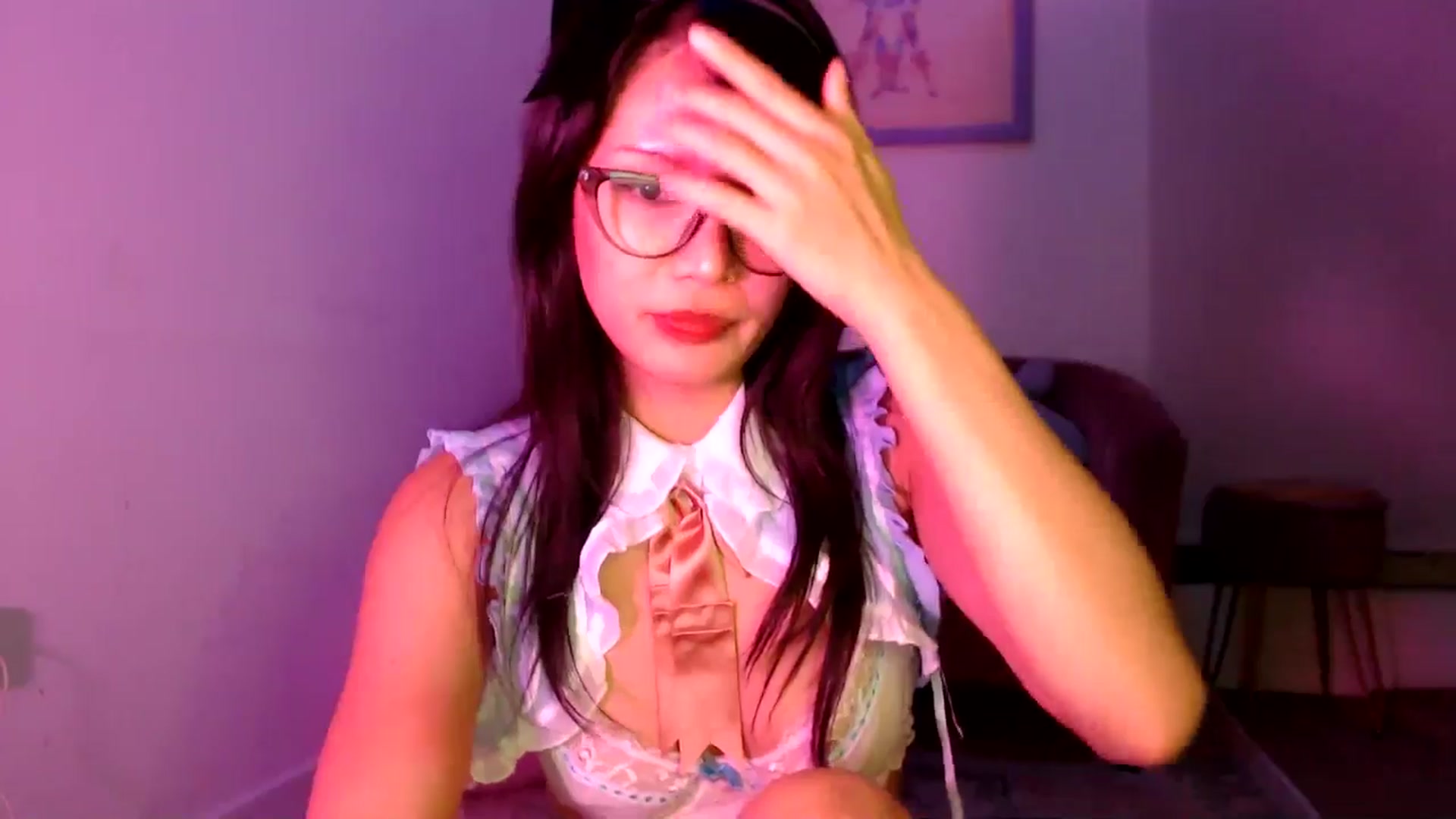 Gallery image thumbnail from Sleepych3w's myfreecams stream on, 10/19/2024, 05:38 image 14 of 20