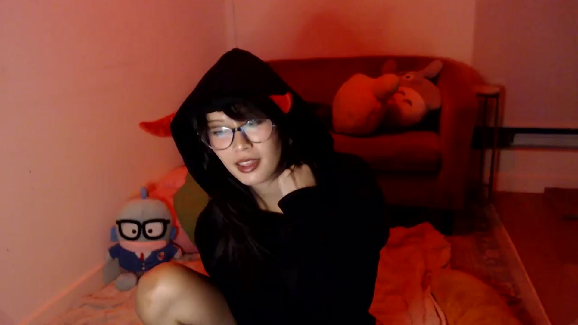 Gallery image thumbnail from Sleepych3w's myfreecams stream on, 10/25/2024, 05:07 image 14 of 20