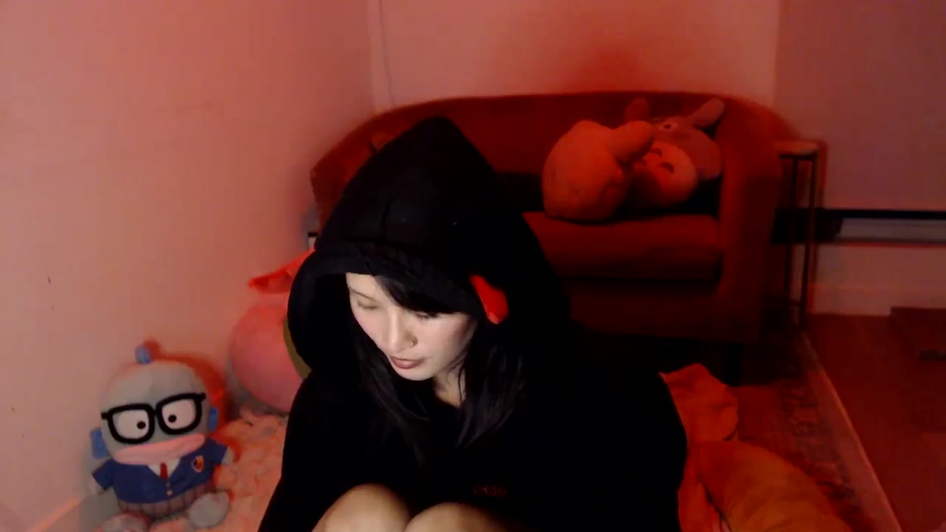 Gallery image thumbnail from Sleepych3w's myfreecams stream on, 10/25/2024, 05:07 image 12 of 20