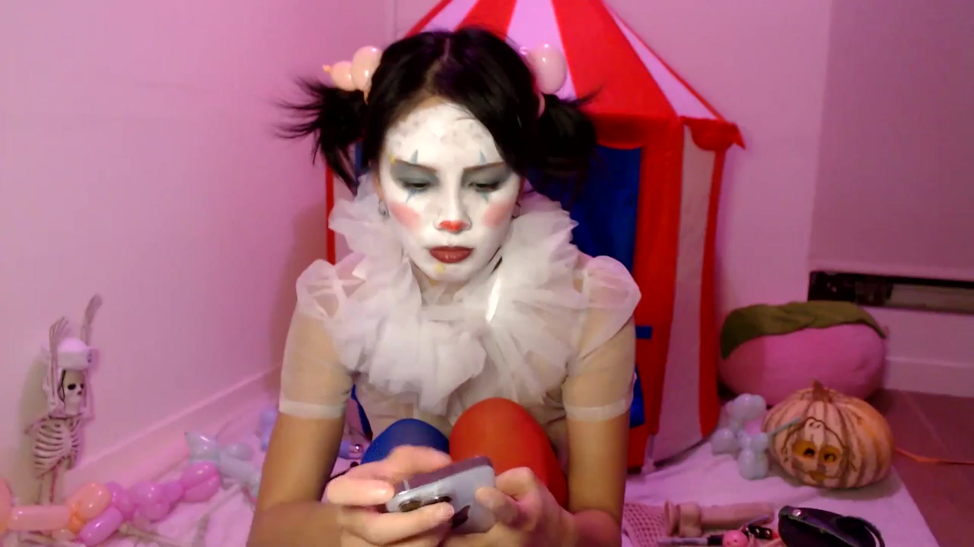 Gallery image thumbnail from Sleepych3w's myfreecams stream on, 11/01/2024, 05:21 image 11 of 20
