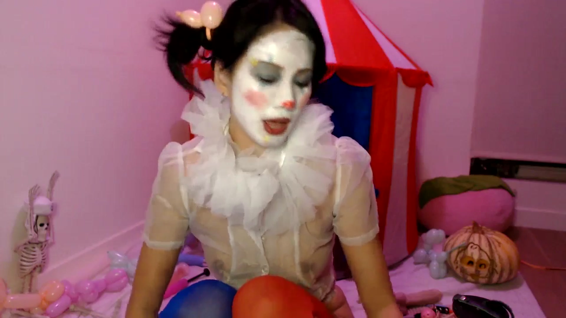 Gallery image thumbnail from Sleepych3w's myfreecams stream on, 11/01/2024, 05:21 image 13 of 20