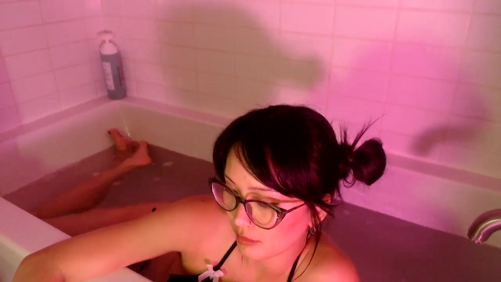 Gallery image thumbnail from Sleepych3w's myfreecams stream on, 11/11/2024, 07:26 image 8 of 20