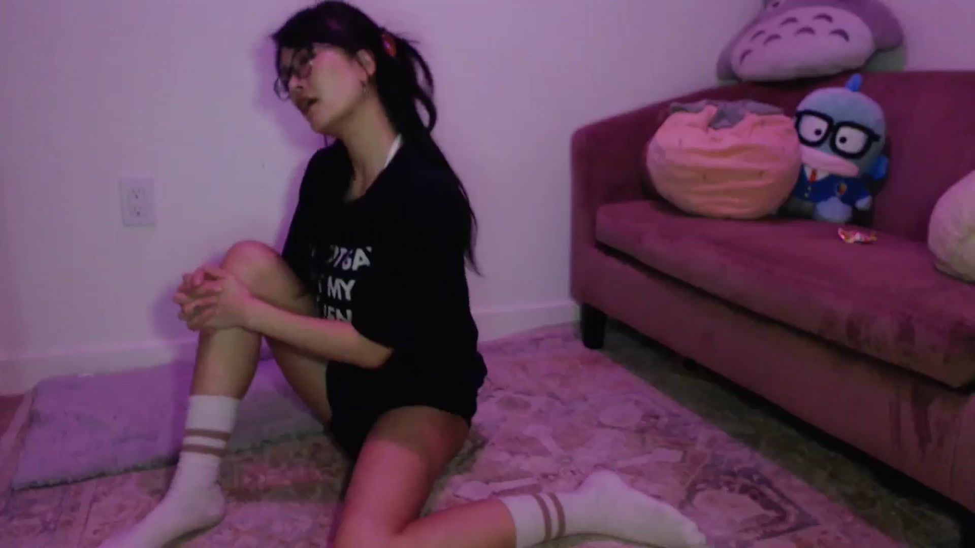 Gallery image thumbnail from Sleepych3w's myfreecams stream on, 11/18/2024, 06:27 image 11 of 20