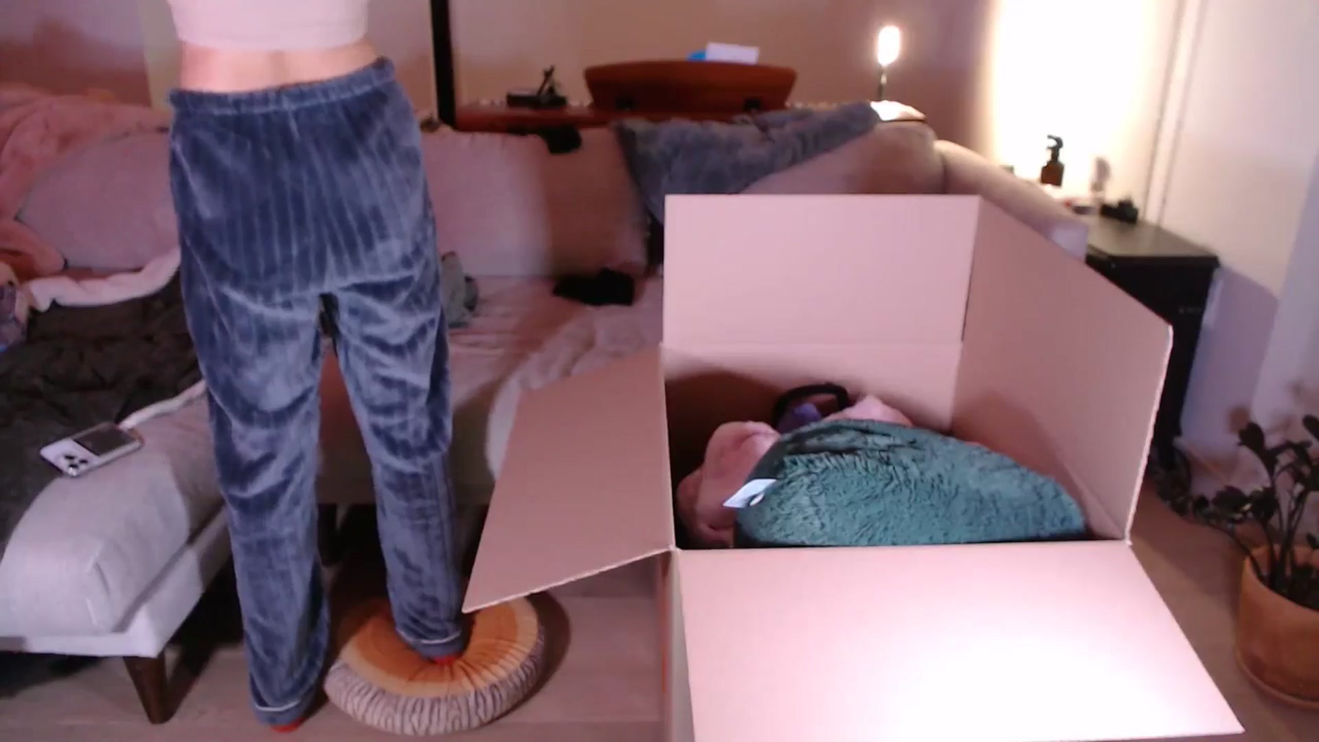Gallery image thumbnail from Sleepych3w's myfreecams stream on, 12/02/2024, 05:40 image 12 of 20