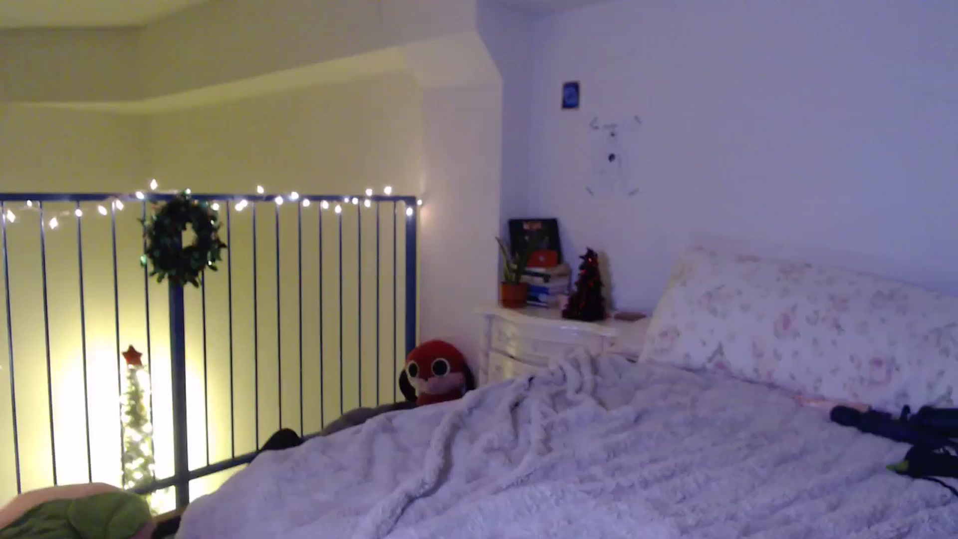 Gallery image thumbnail from Sleepych3w's myfreecams stream on, 12/21/2024, 07:58 image 13 of 20