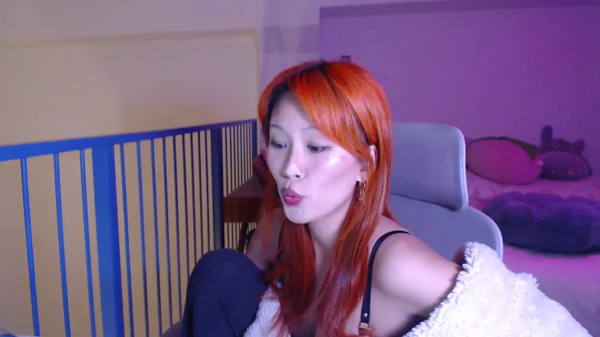 Gallery image thumbnail from Sleepych3w's myfreecams stream on, 12/30/2024, 08:05 image 2 of 20