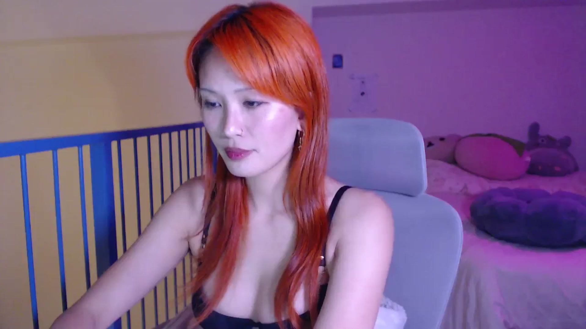 Gallery image thumbnail from Sleepych3w's myfreecams stream on, 12/30/2024, 08:05 image 12 of 20