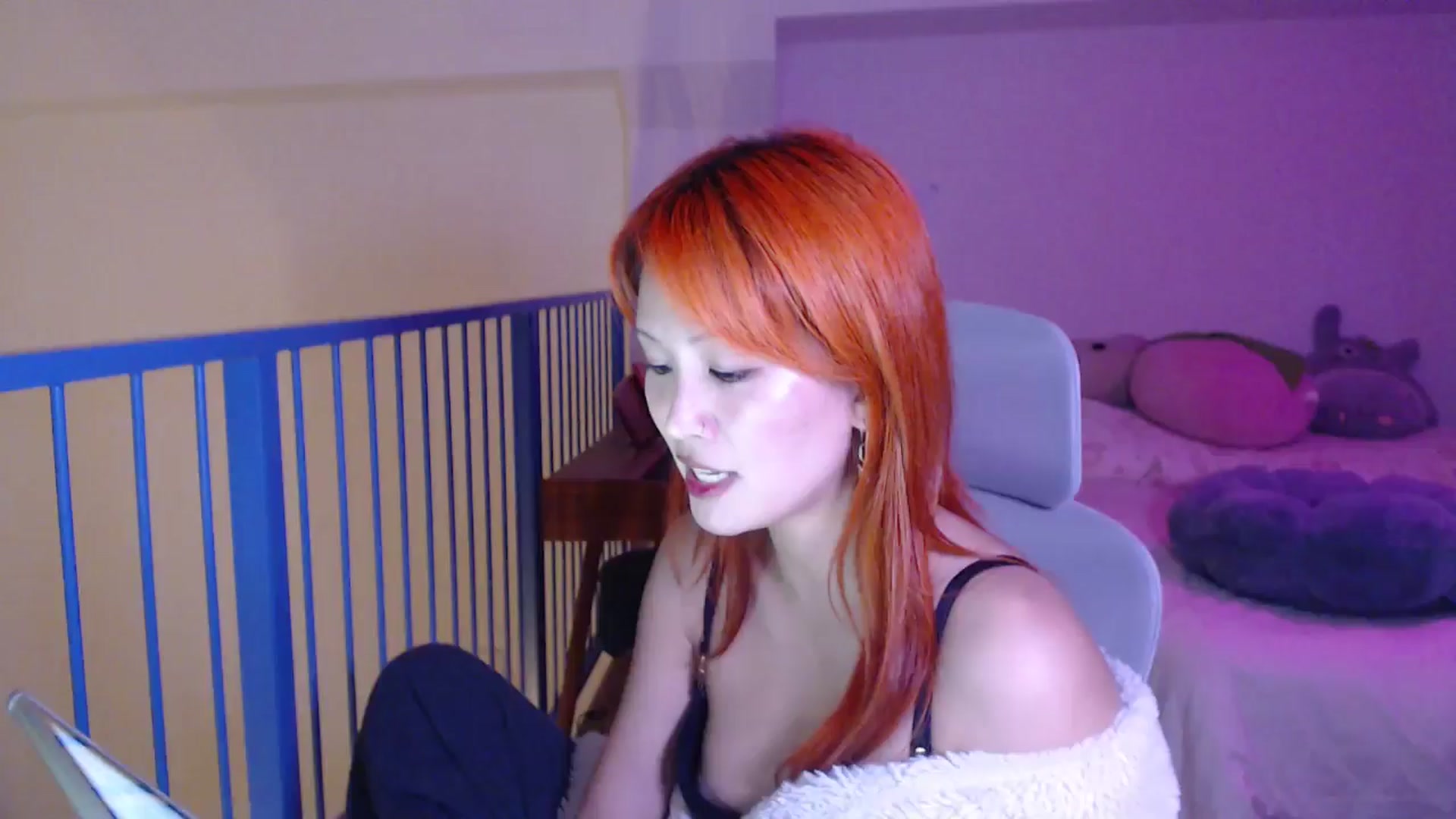 Gallery image thumbnail from Sleepych3w's myfreecams stream on, 12/30/2024, 08:05 image 19 of 20