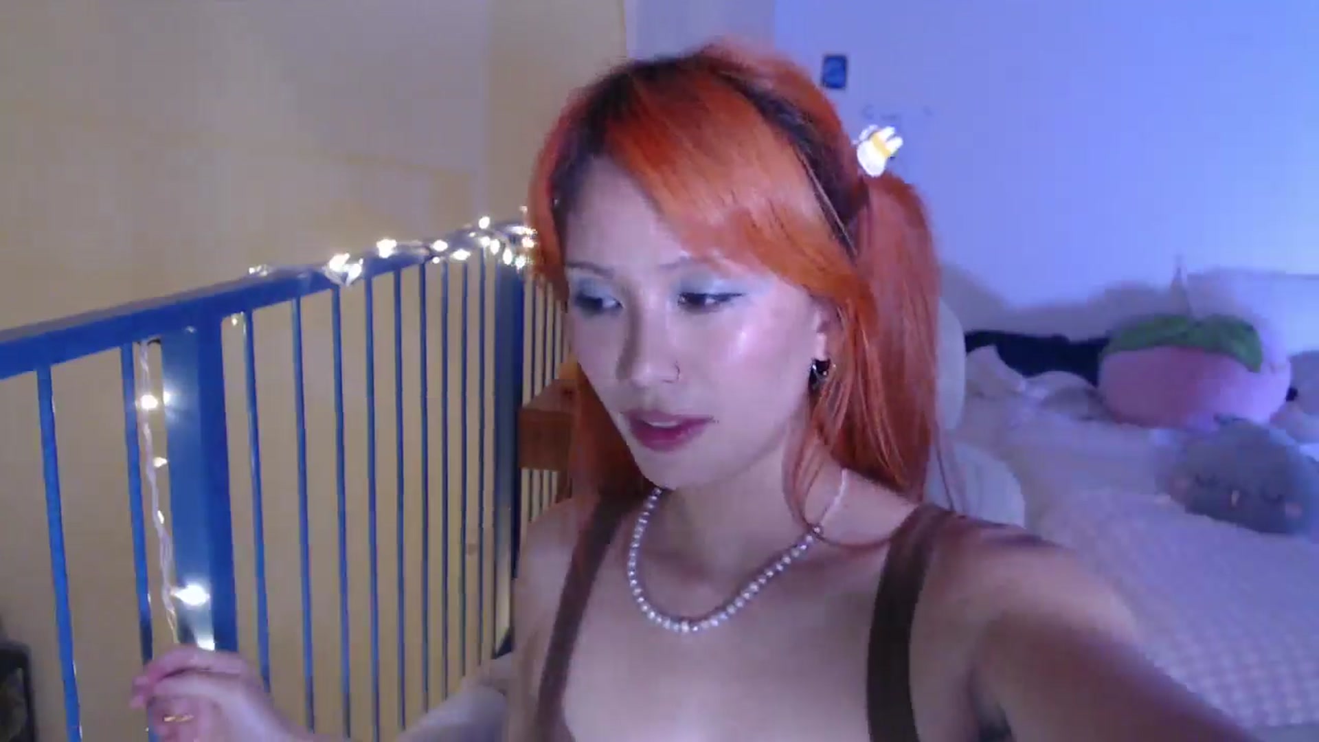 Gallery image thumbnail from Sleepych3w's myfreecams stream on, 01/04/2025, 09:32 image 10 of 20