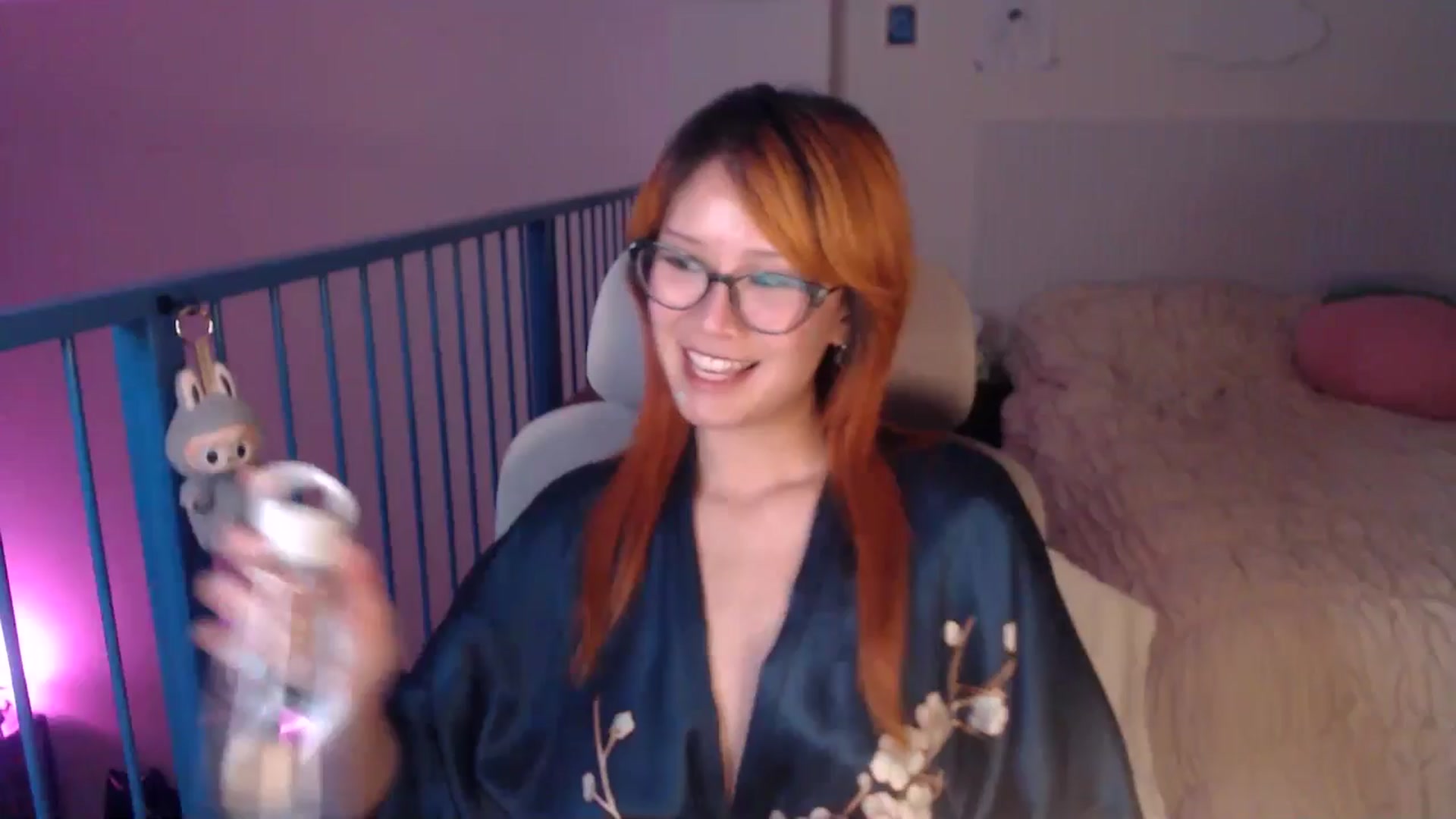 Gallery image thumbnail from Sleepych3w's myfreecams stream on, 03/24/2025, 05:12 image 1 of 20